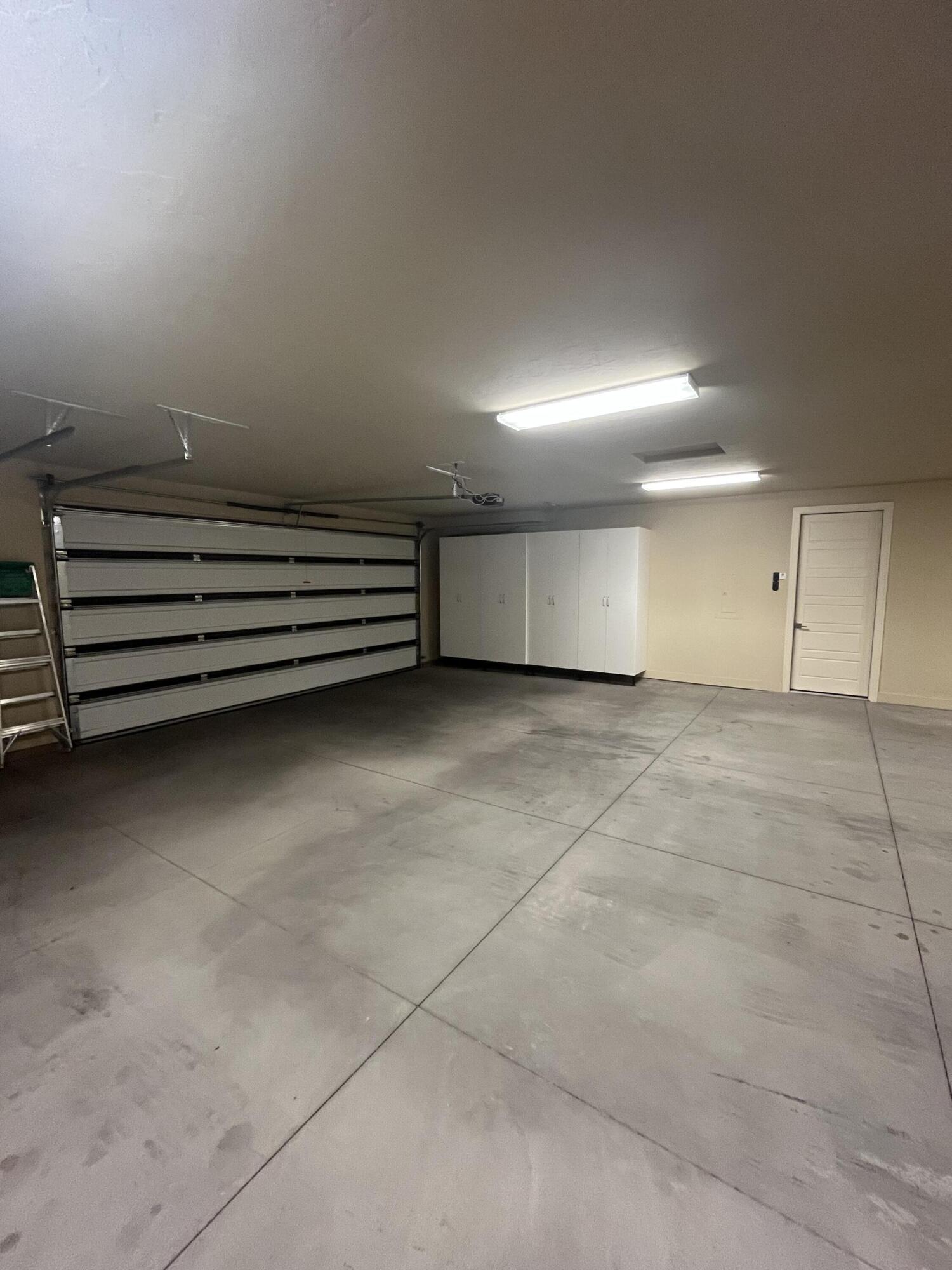 PRIMROSE POINT - Residential