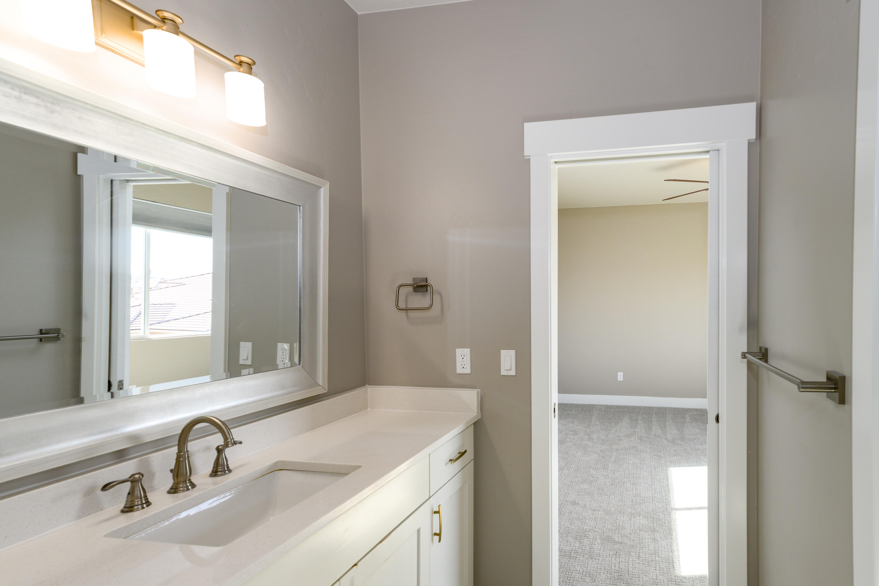 FIELDSTONE - Residential