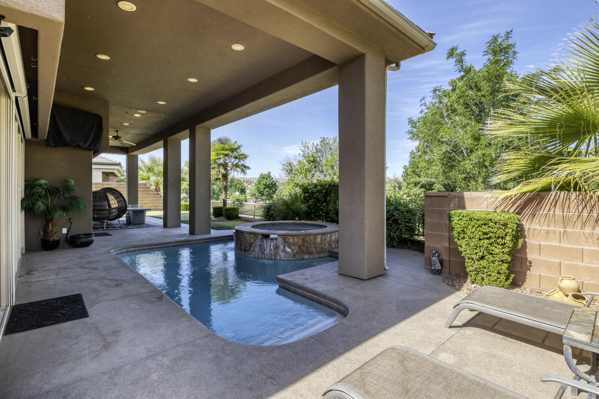 MONTEREY AT STONEBRIDGE - Residential