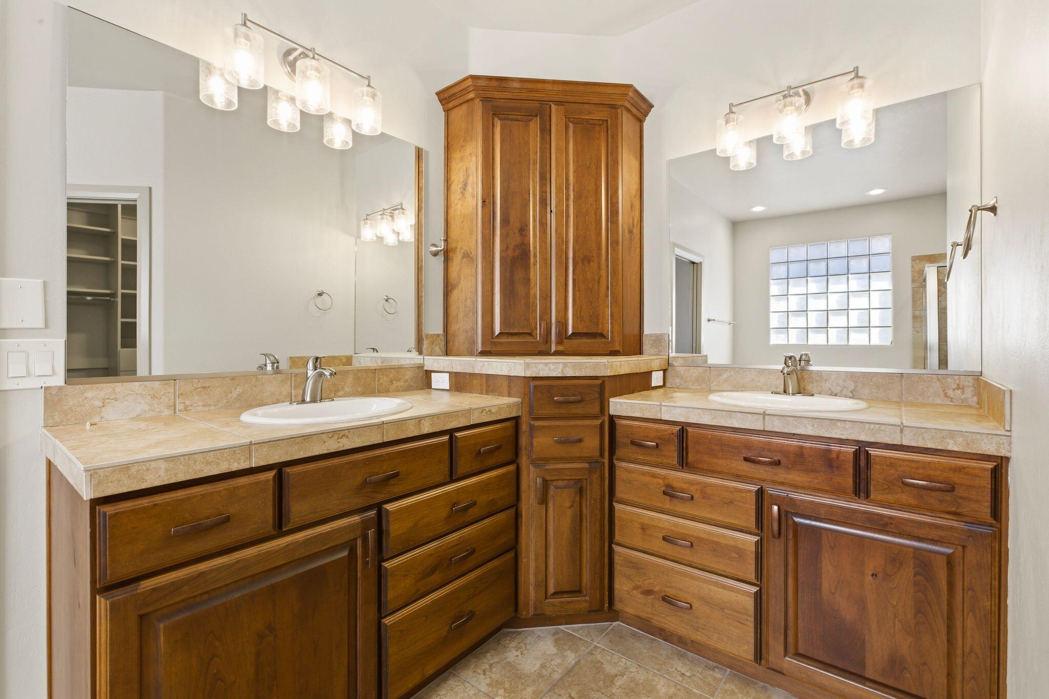 WAILEA FALLS AT STONEBRIDGE - Residential