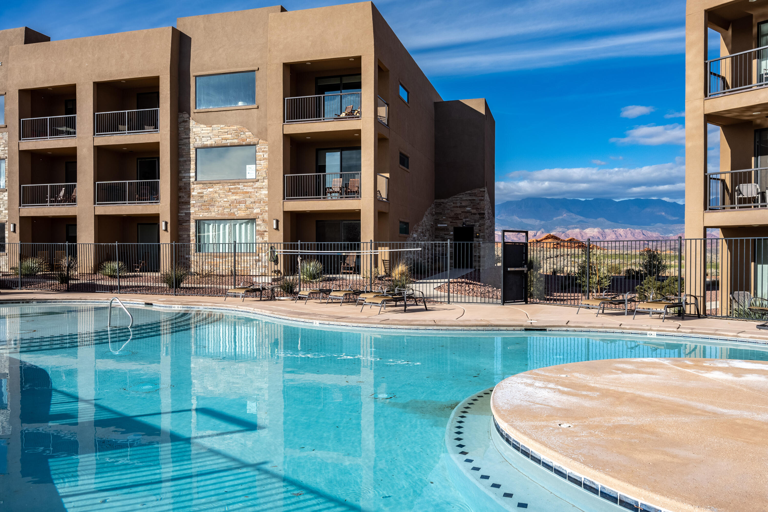 VILLAS AT SAND HOLLOW - Residential
