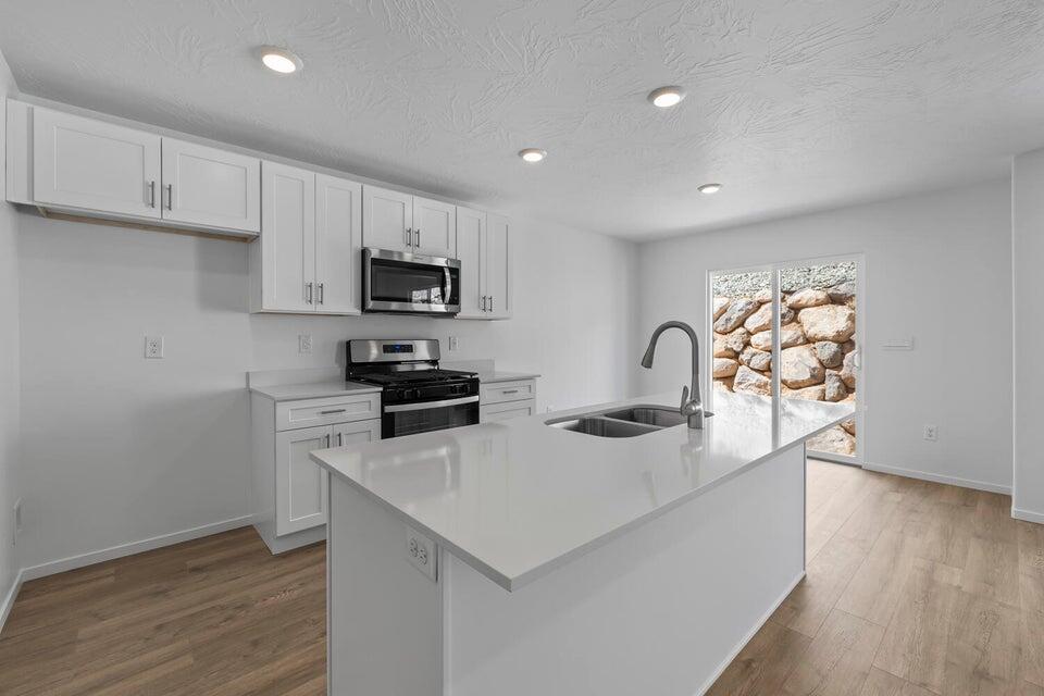 LAVENDER CANYON AT LONG VALLEY - Residential