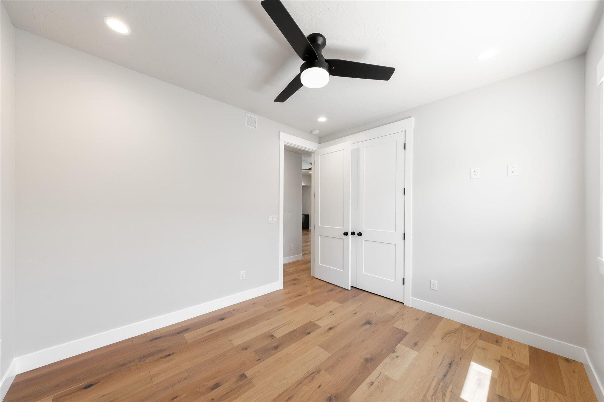BELLA SOL AT SANTA CLARA - Residential
