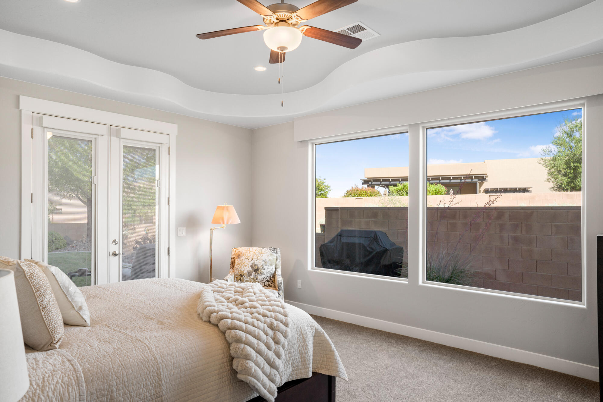 LEDGES OF SG WHITE ROCKS - Residential