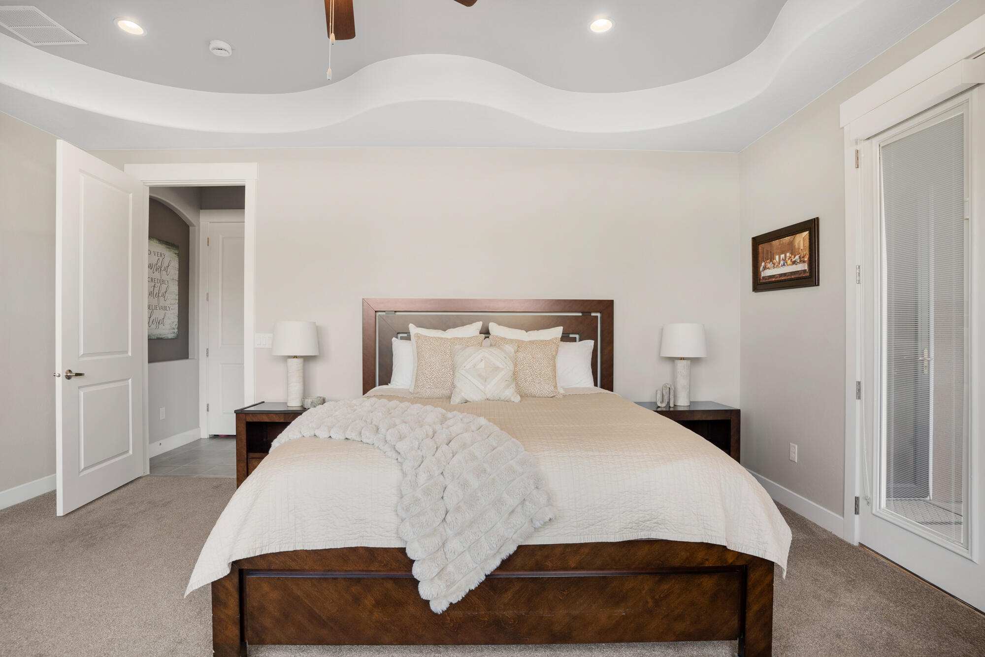 LEDGES OF SG WHITE ROCKS - Residential
