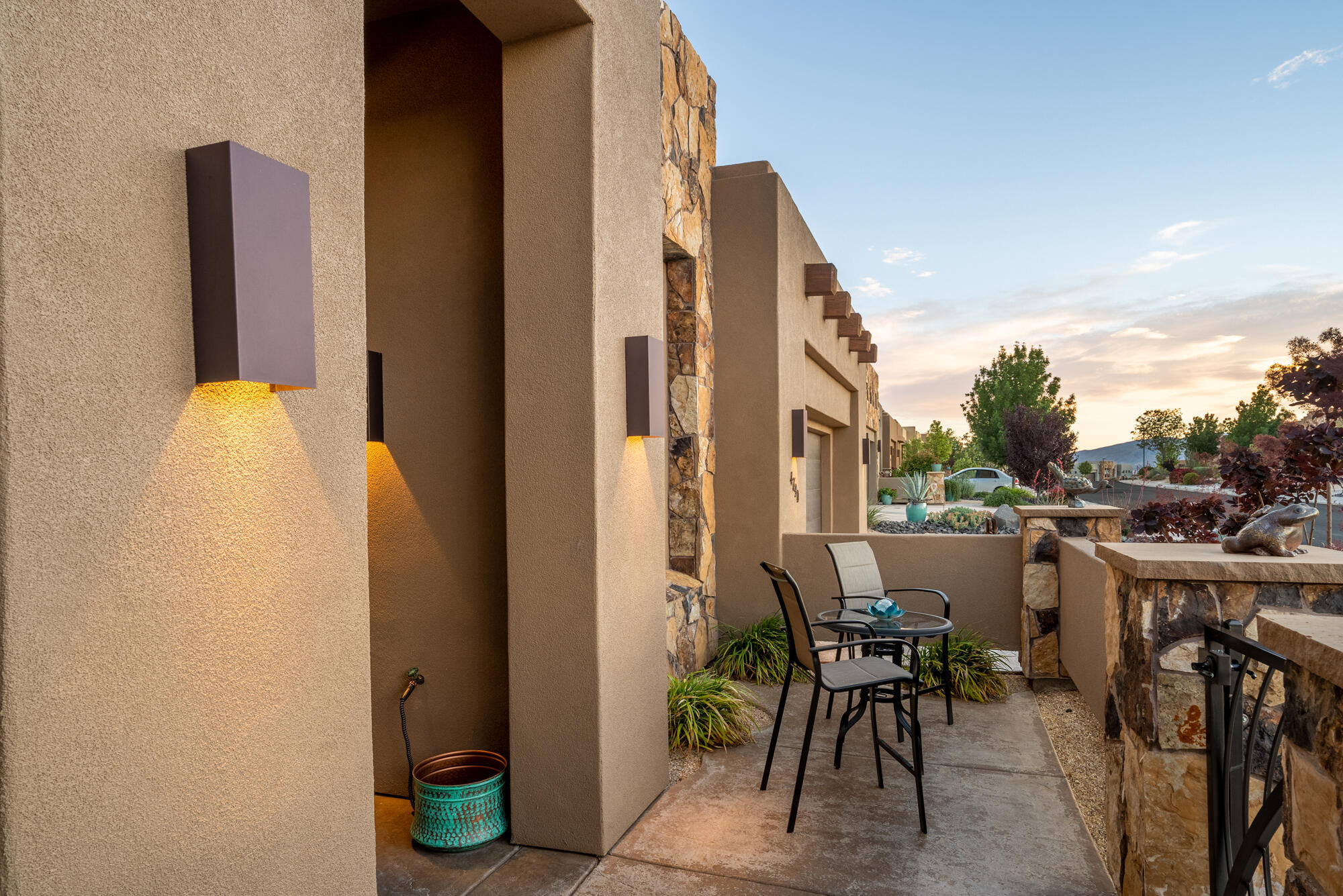 LEDGES OF SG WHITE ROCKS - Residential