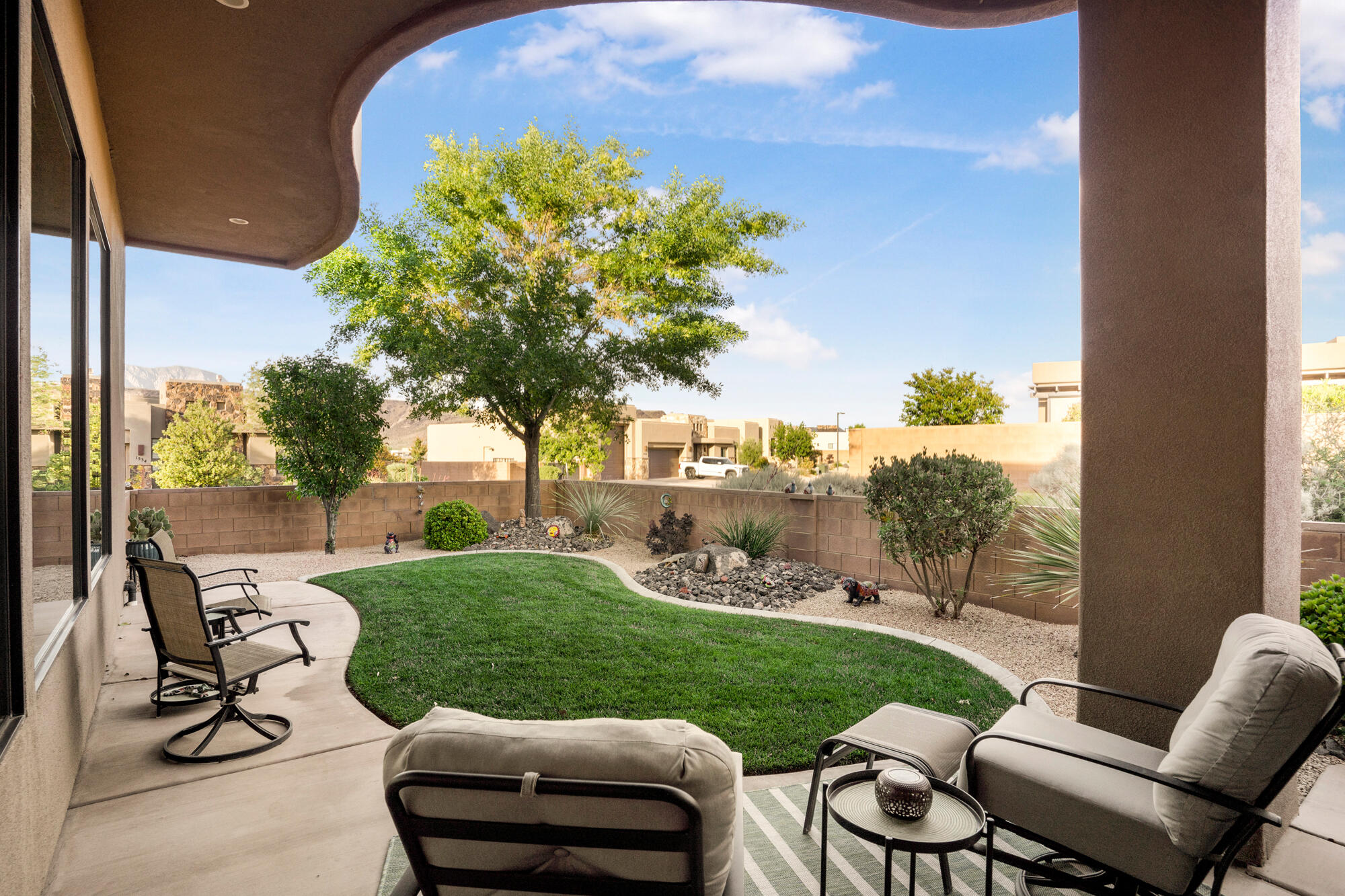 LEDGES OF SG WHITE ROCKS - Residential