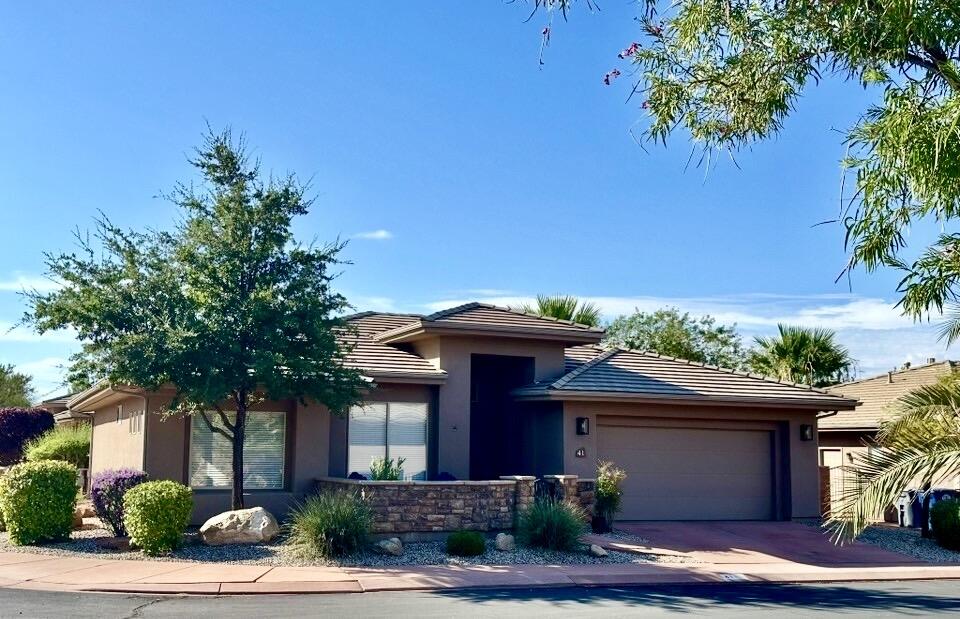 RIVER CREST TOWNHOMES - Residential