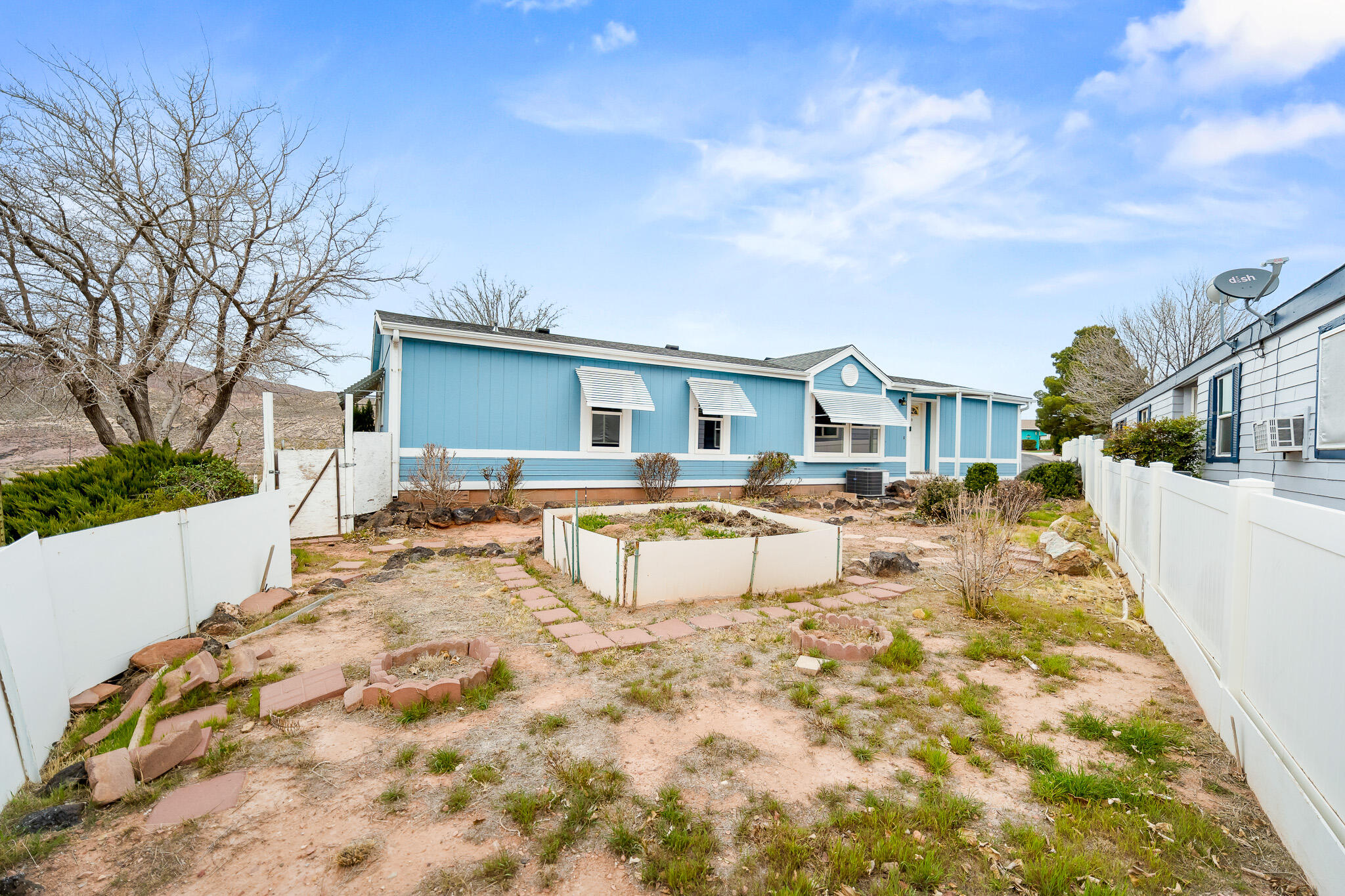 LAVA BLUFF MOBILE HOME PARK - Residential