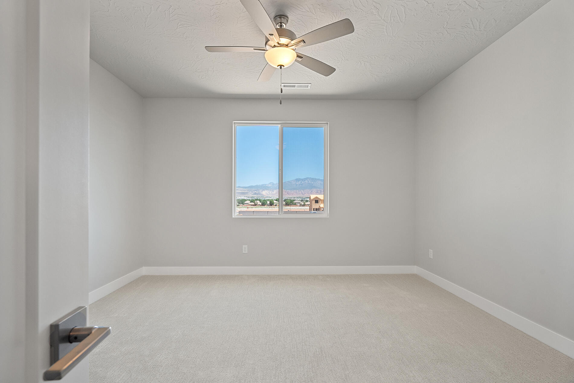 FRANKLIN FIELDS - Residential