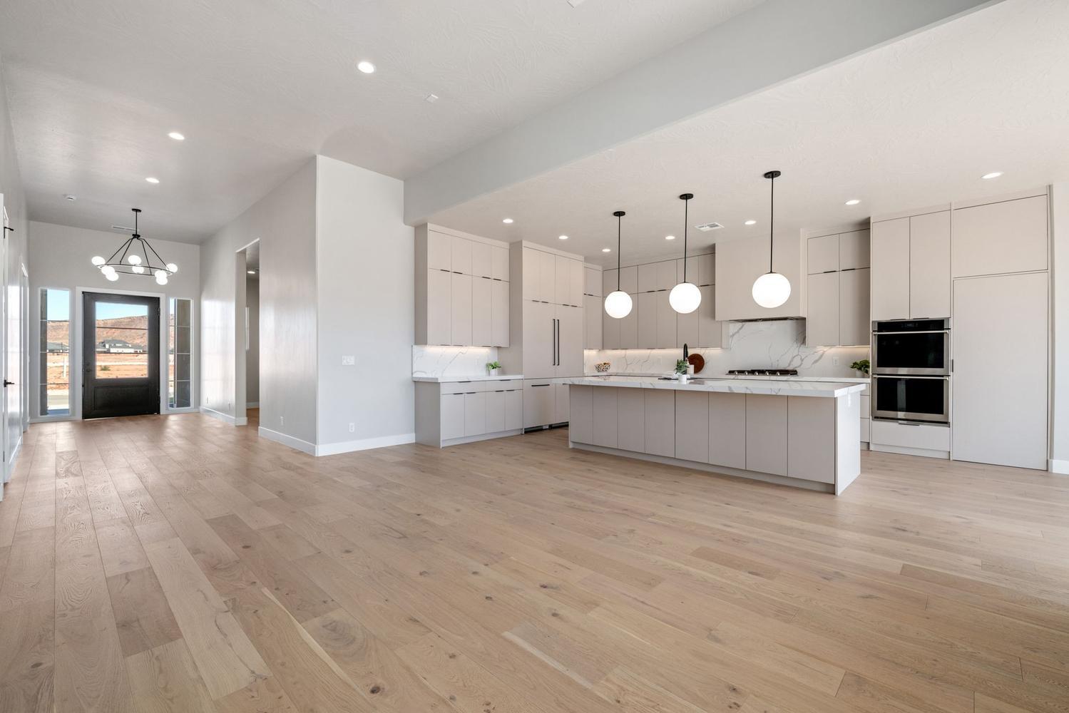 LAKESIDE AT STUCKI FARMS - Residential