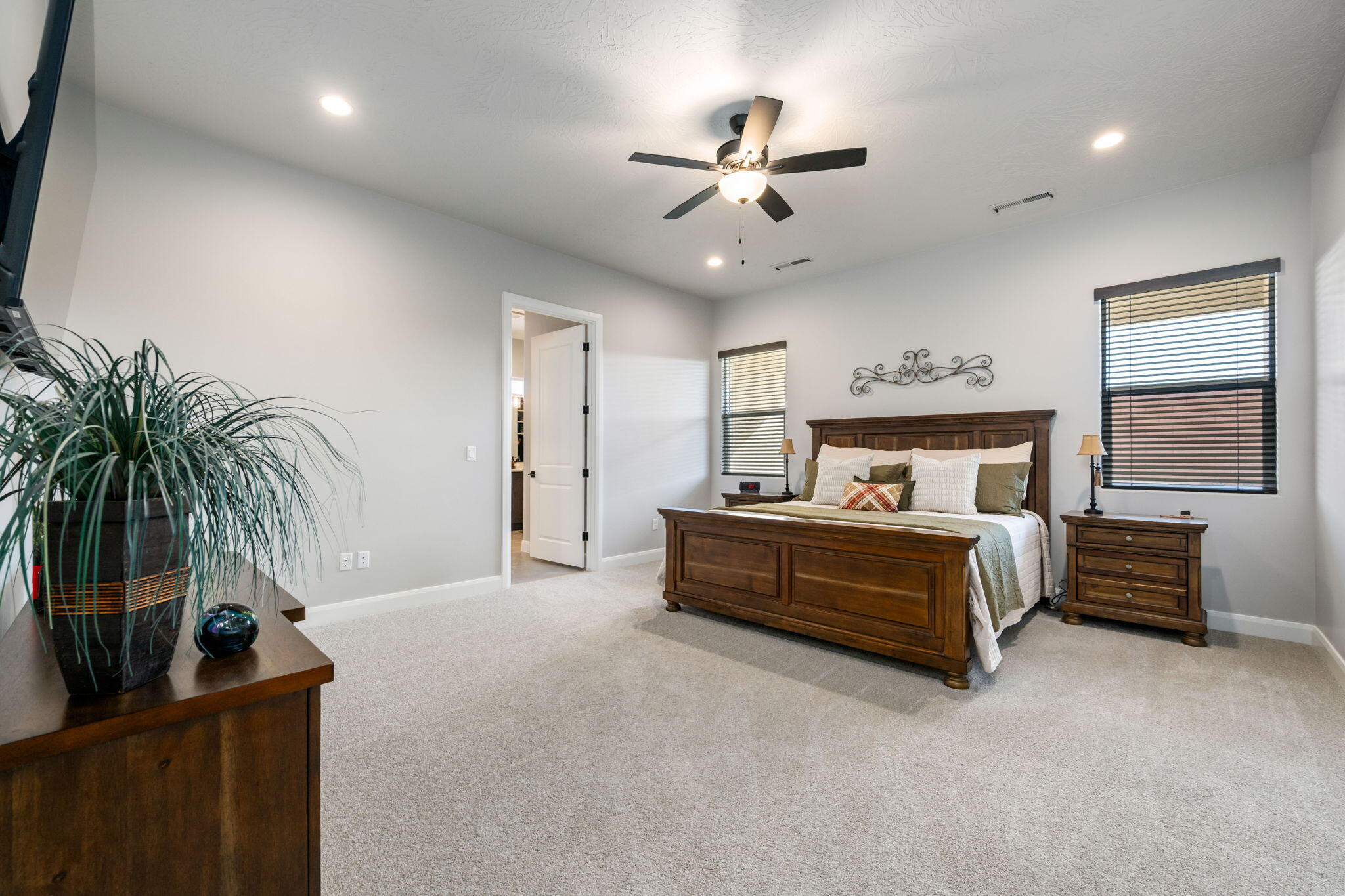 UNITY VILLAGE - Residential