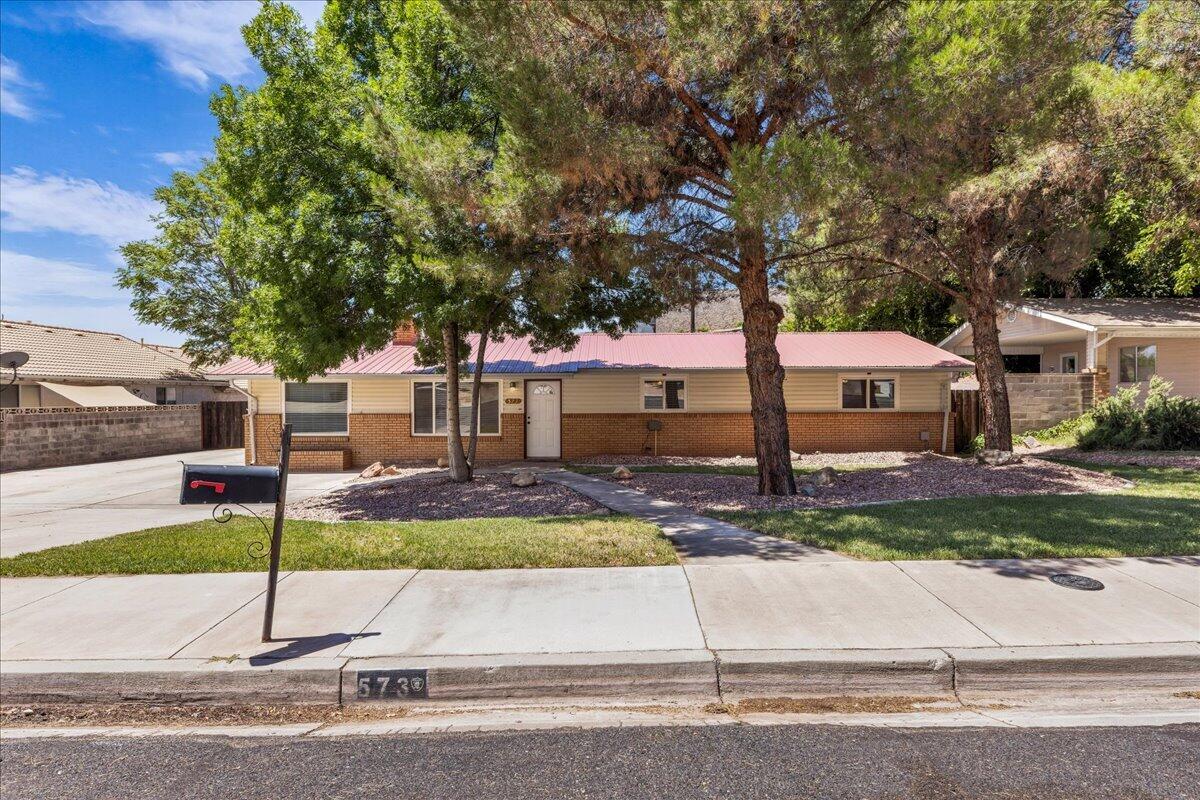 ST GEORGE TOWNSITE - Residential
