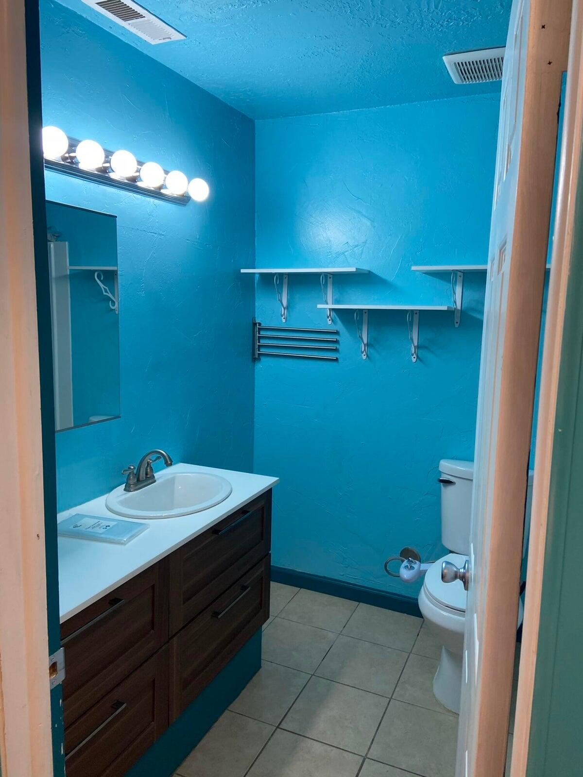 BLOOMINGTON HILLS - Residential