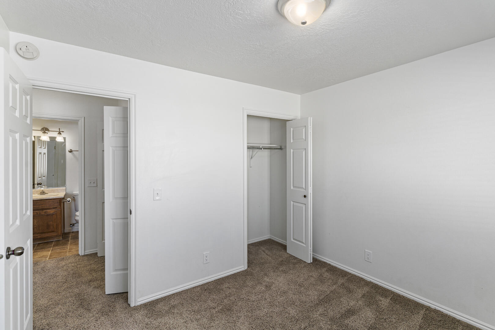 SPANISH PALMS TOWNHOMES - Residential