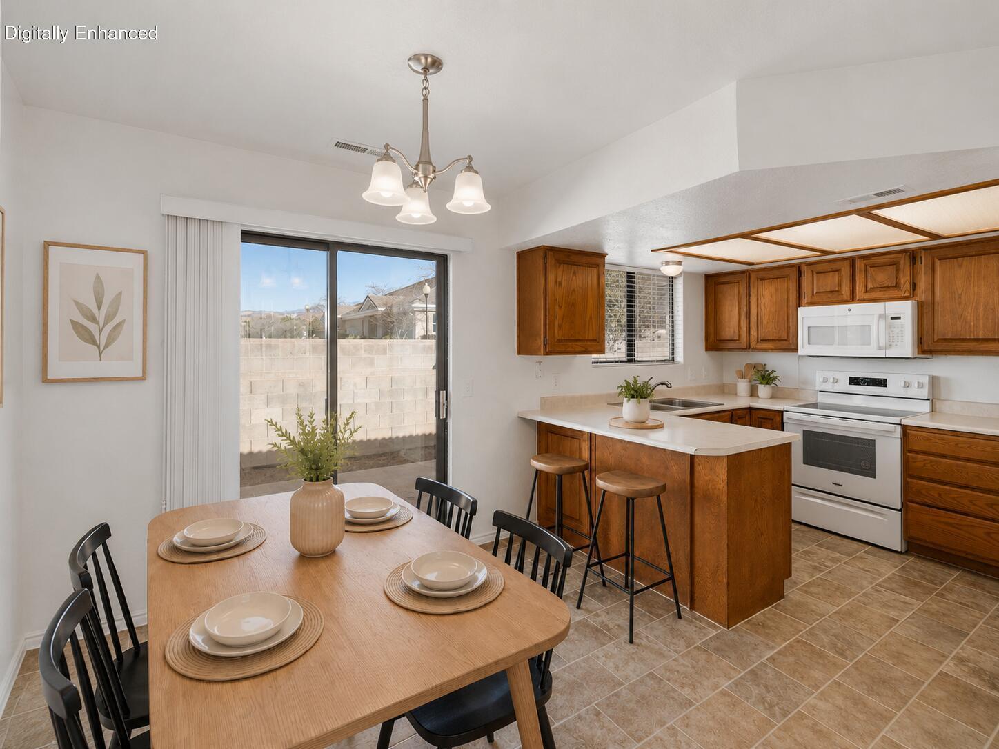 SPANISH PALMS TOWNHOMES - Residential