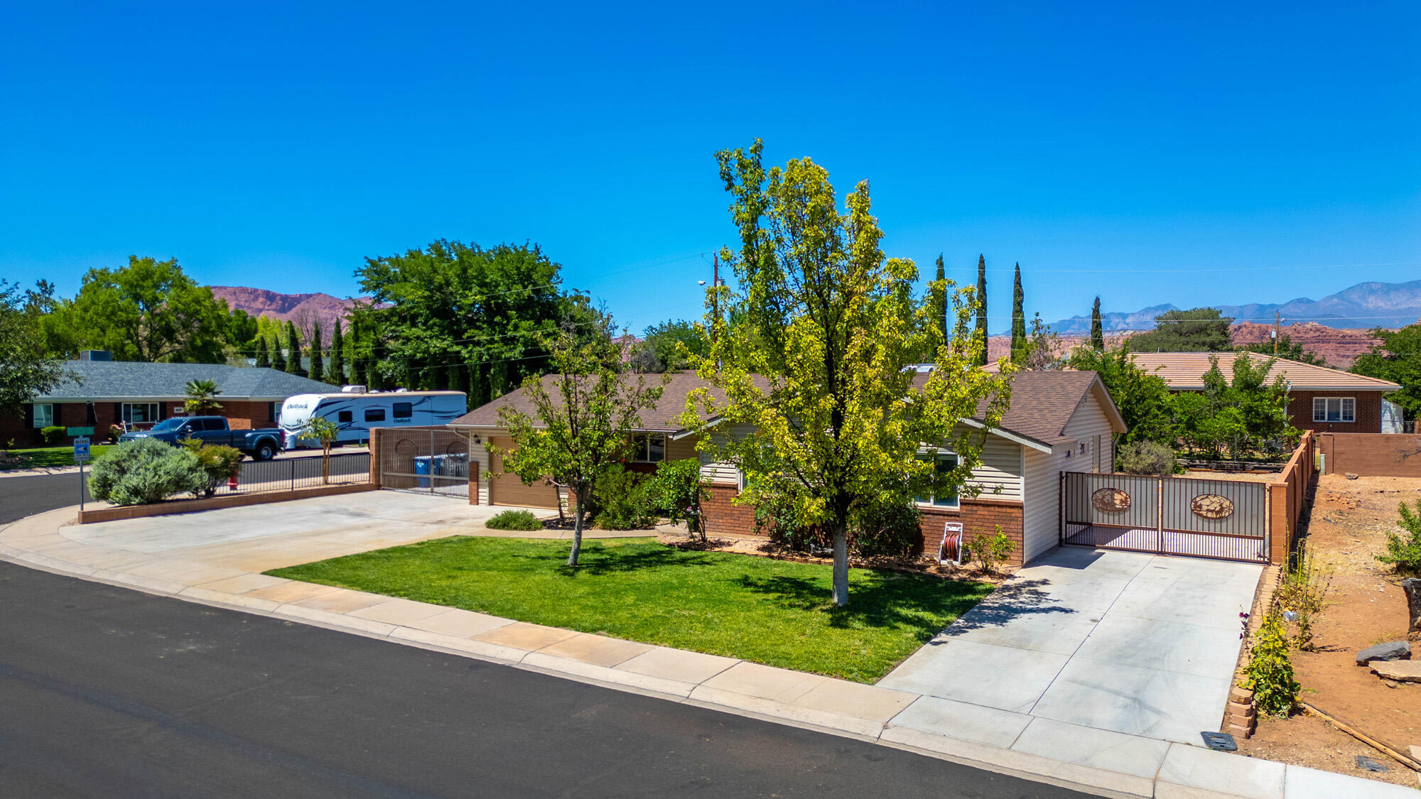 SANTA CLARA HEIGHTS - Residential
