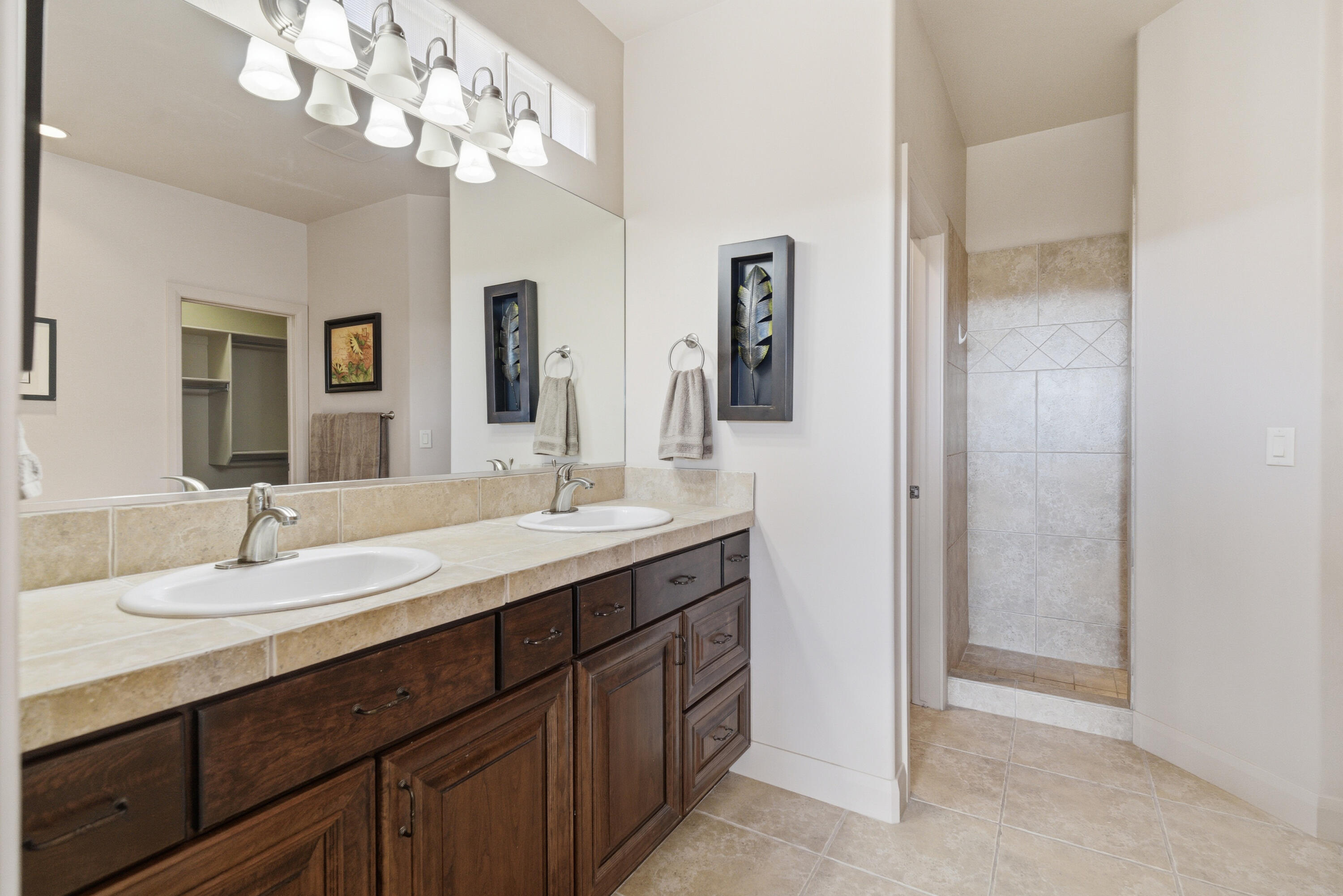 WAILEA FALLS AT STONEBRIDGE - Residential