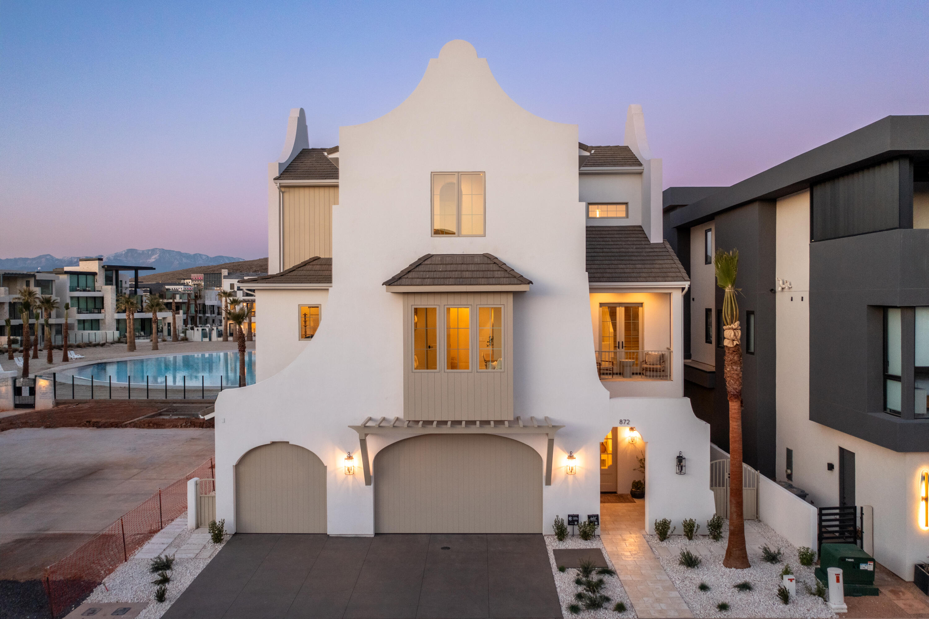 DESERT COLOR RESORT - Residential