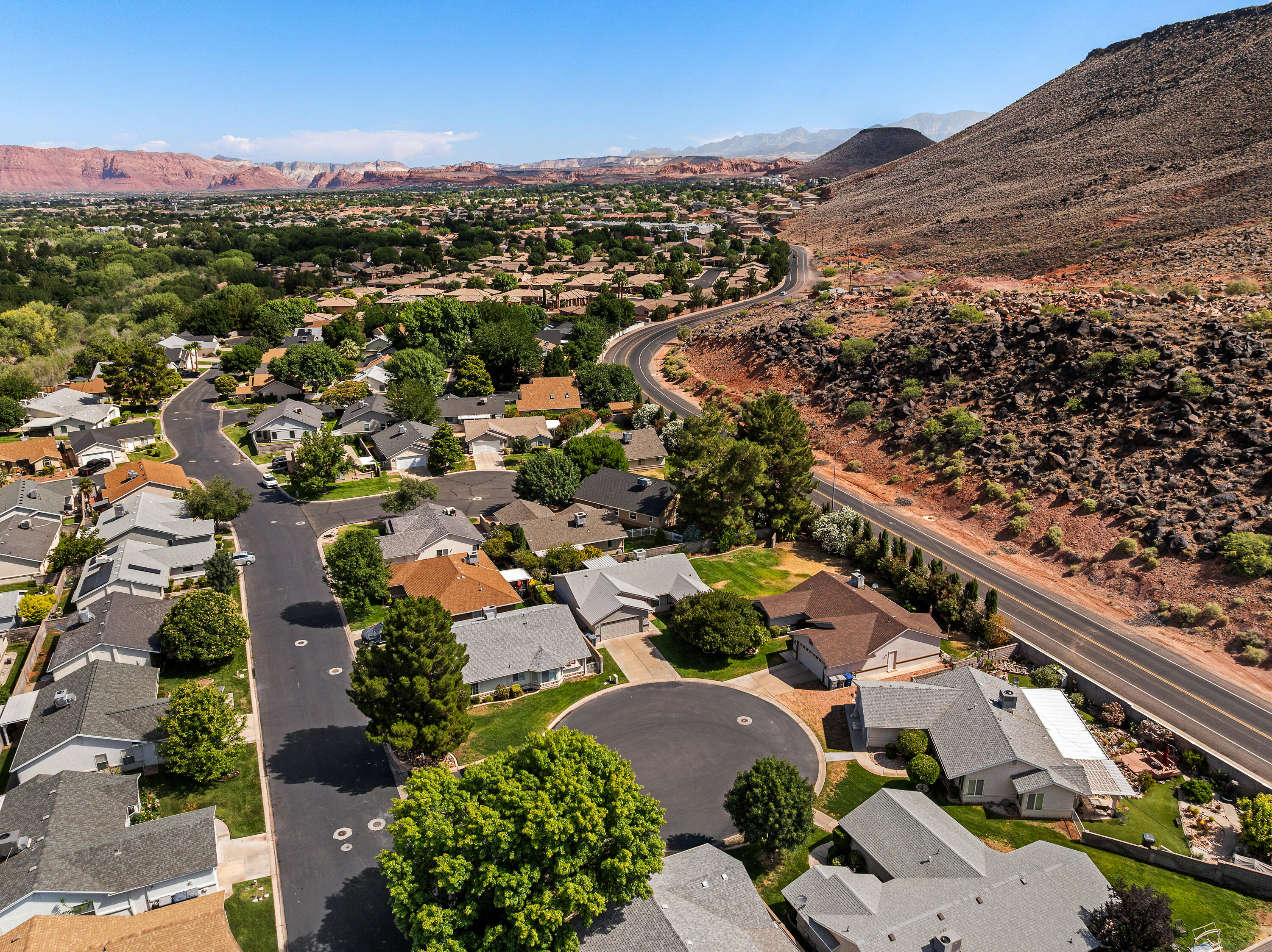 SHADOW CREEK - Residential