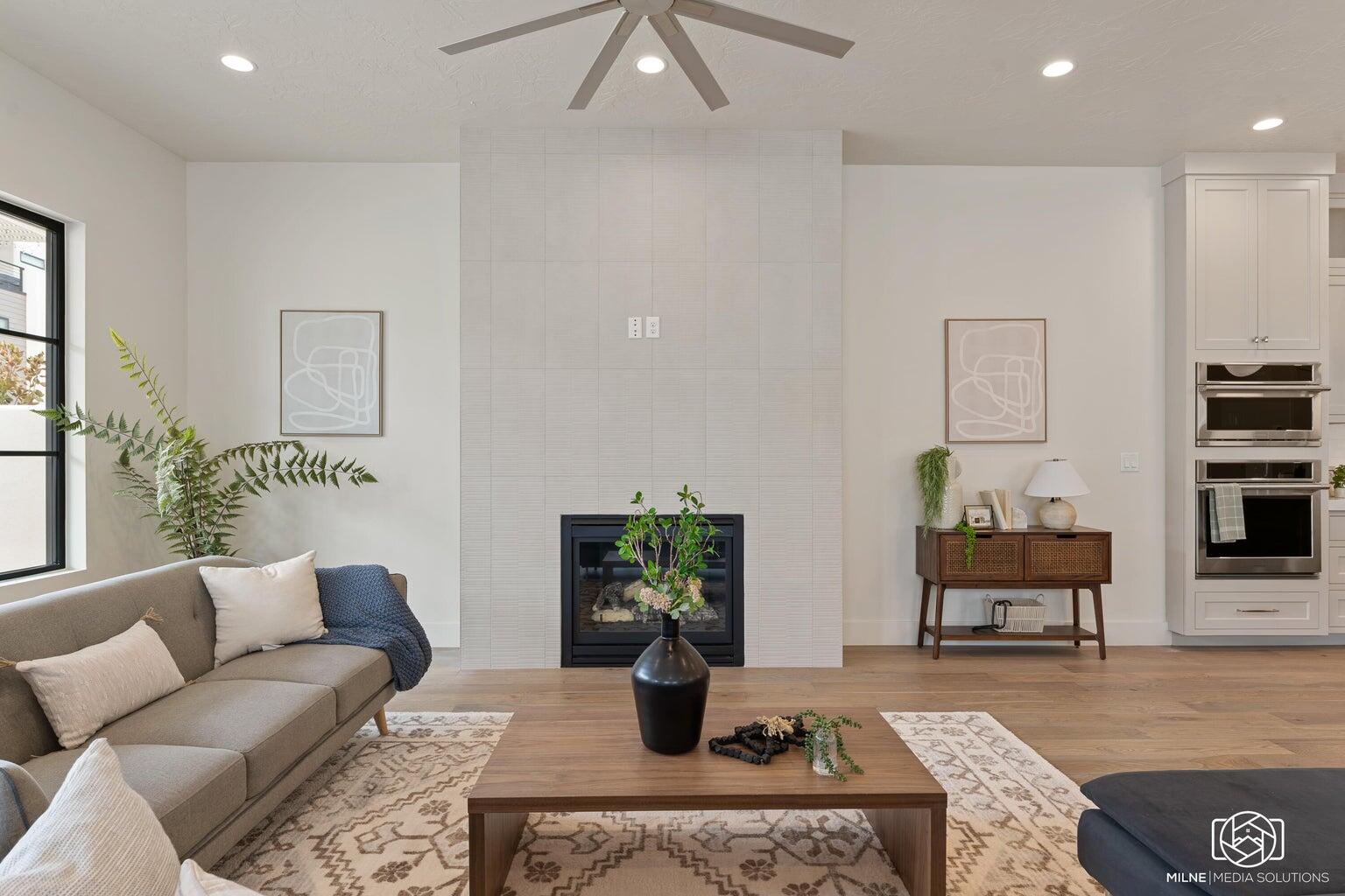 DESERT COLOR RESORT - Residential