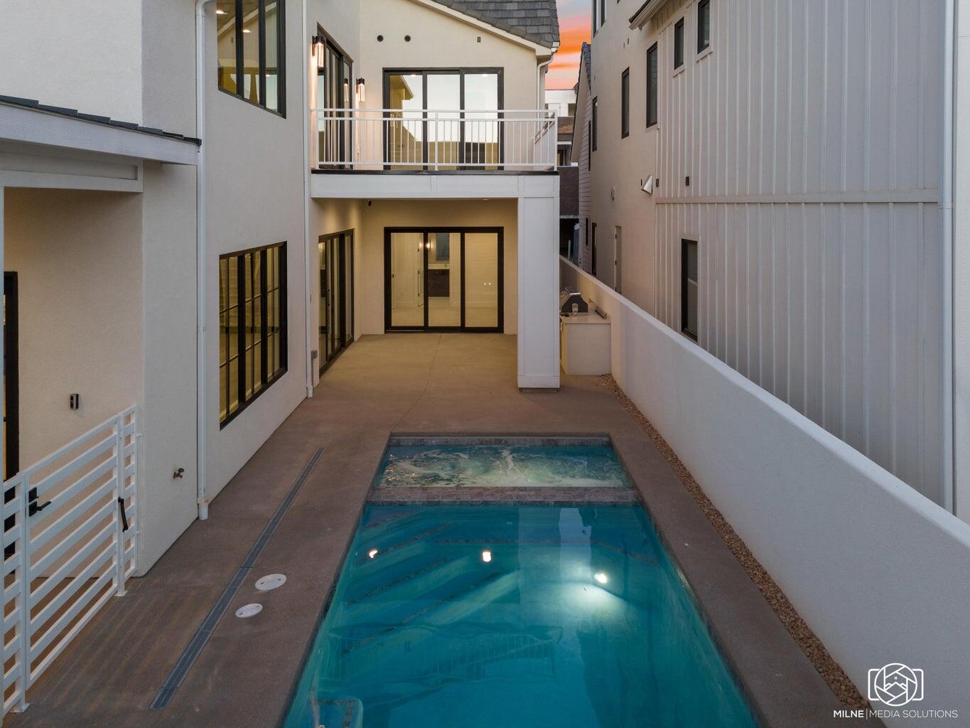 DESERT COLOR RESORT - Residential