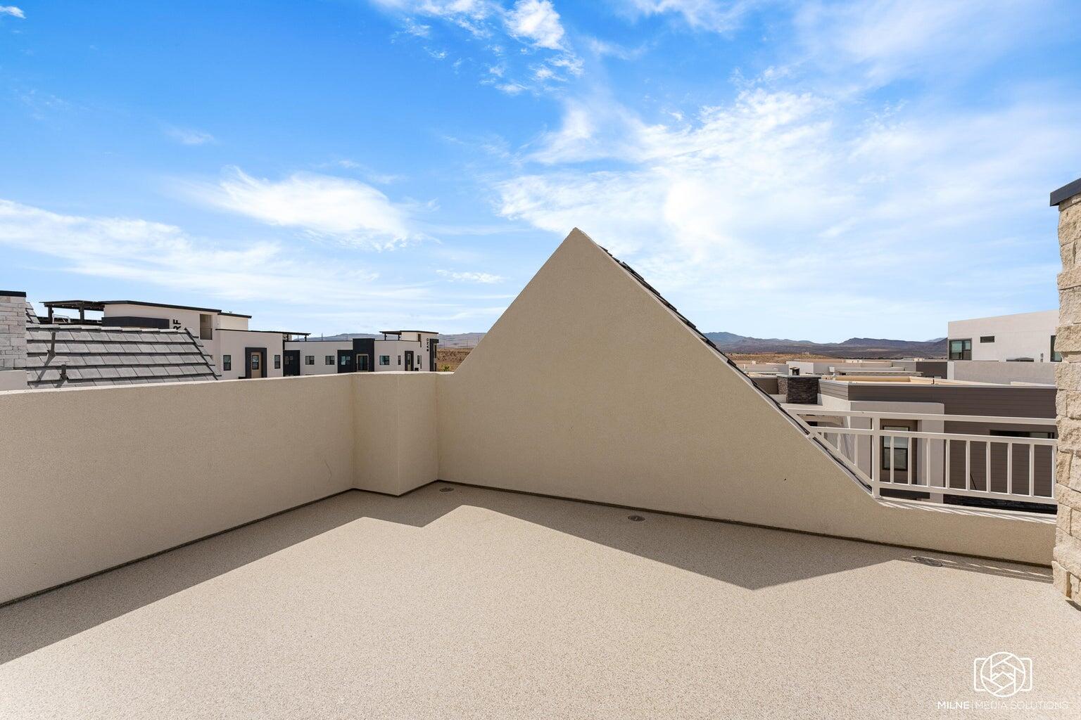 DESERT COLOR RESORT - Residential