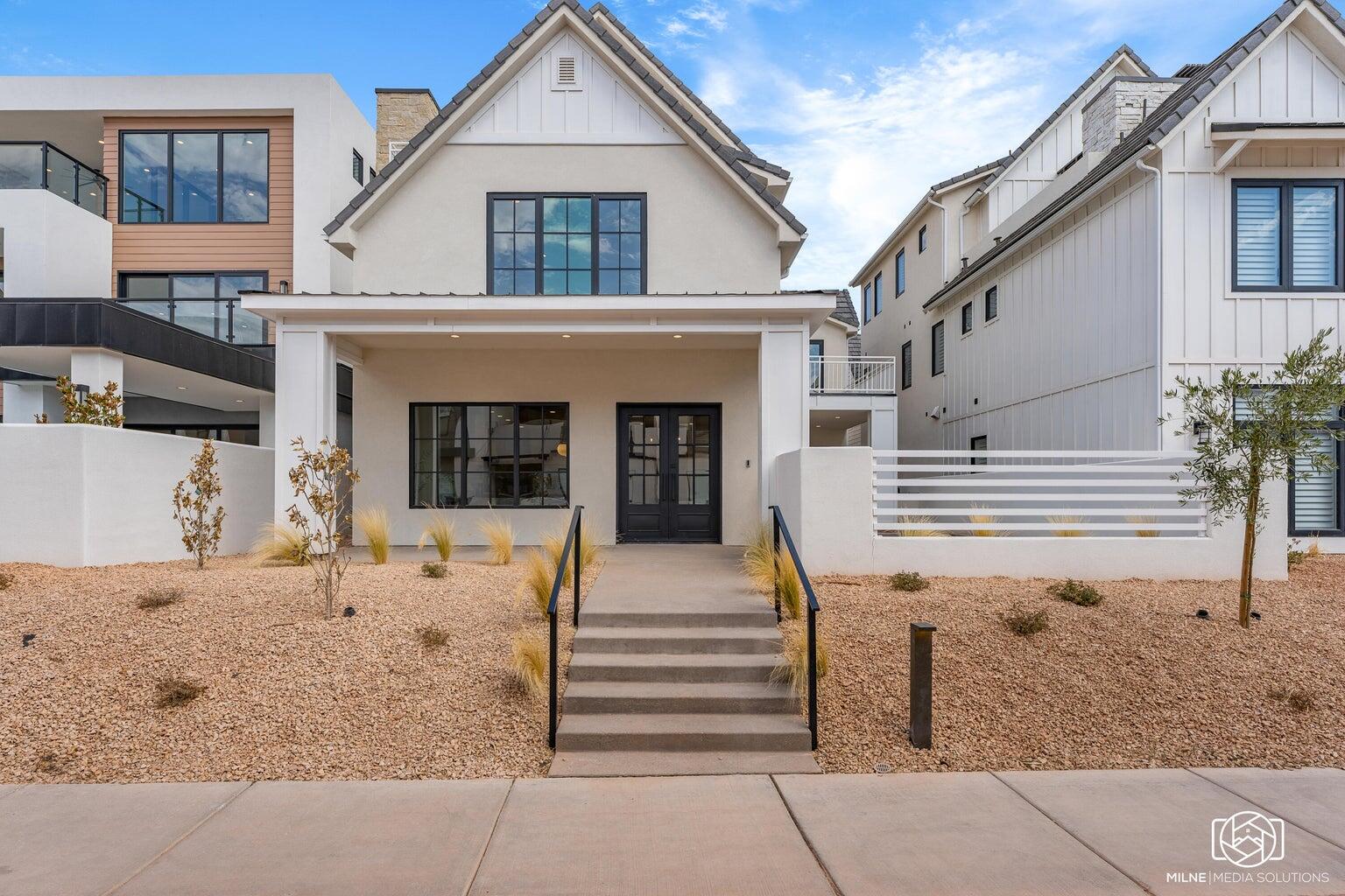 DESERT COLOR RESORT - Residential