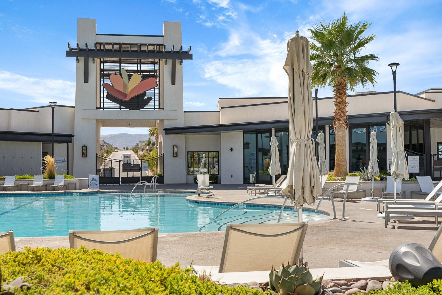 DESERT COLOR RESORT - Residential