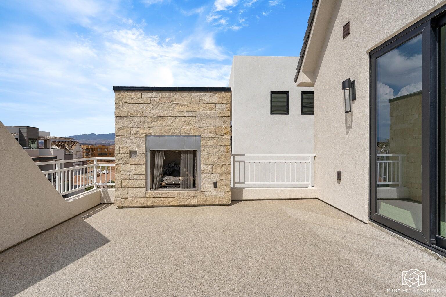 DESERT COLOR RESORT - Residential