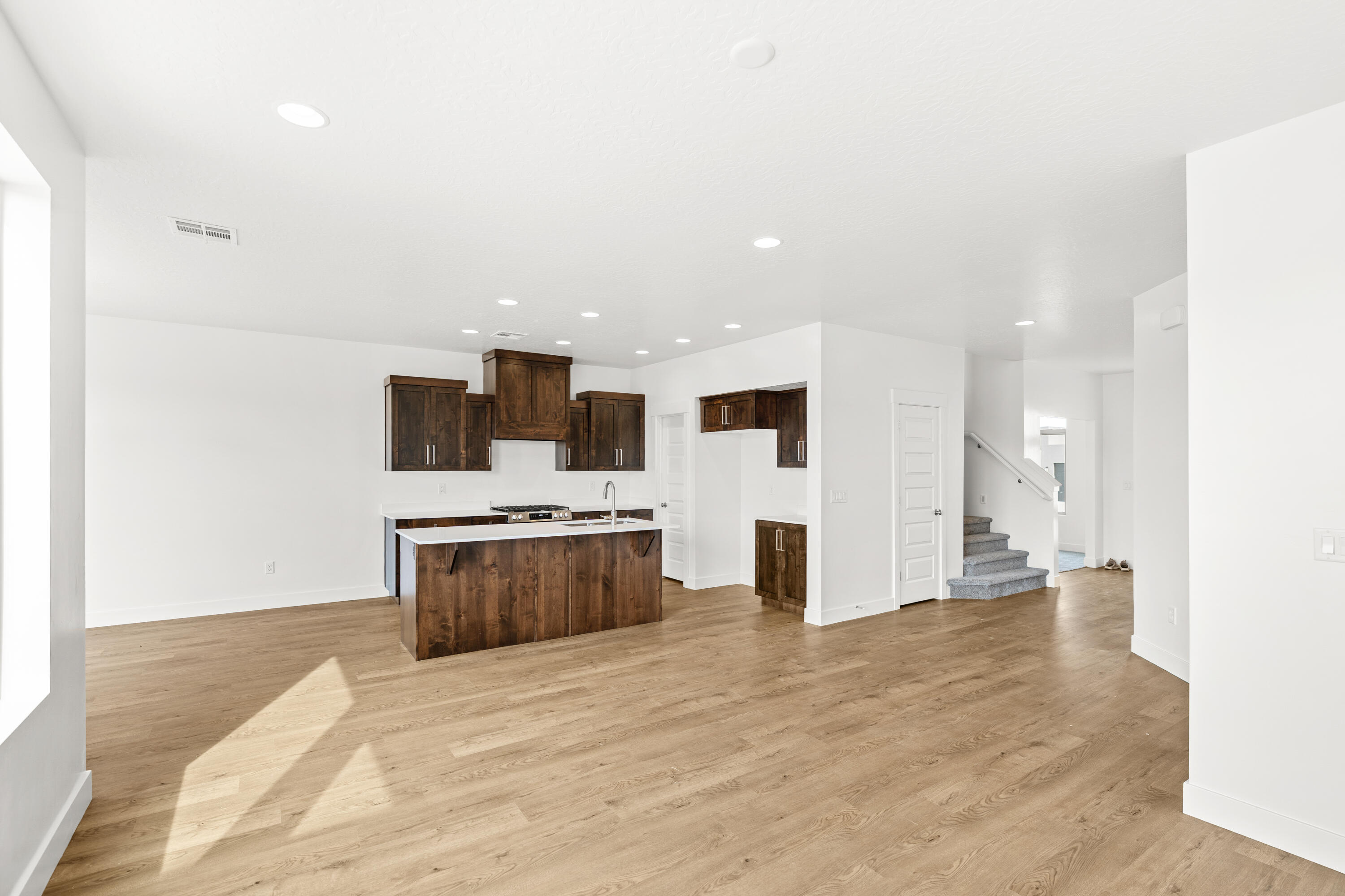 STRAWBERRY FIELDS ESTATES - Residential