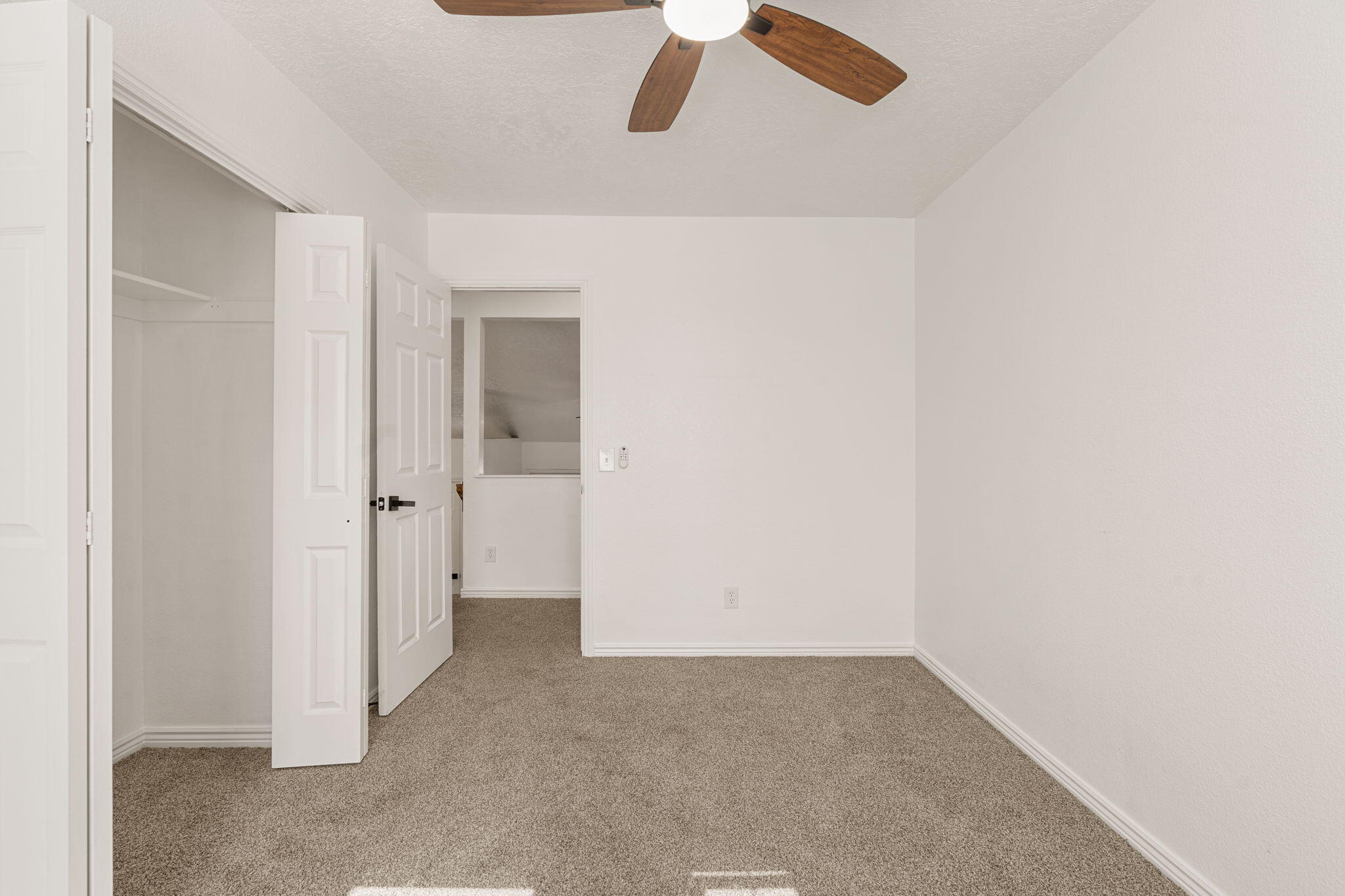 FLEETWOOD SQUARE CONDOS - Residential