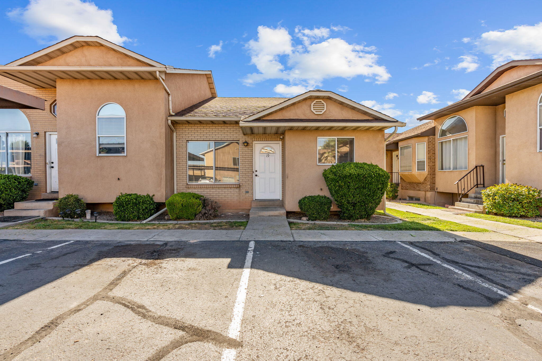 Welcome to this beautifully maintained townhome in a fantastic location! Featuring all new appliances, this home offers modern convenience and move-in-ready comfort.

Located just minutes from the college, downtown, shopping, restaurants, parks, and everyday amenities, you'll love the convenience this community provides. Residents also enjoy access to a community pool and other great neighborhood amenities, making it easy to relax and enjoy your surroundings.

Whether you're looking for a primary residence, a second home, or an investment property, this townhome is an excellent opportunity in a highly desirable location. Schedule your showing today!

Buyer to verify all info.