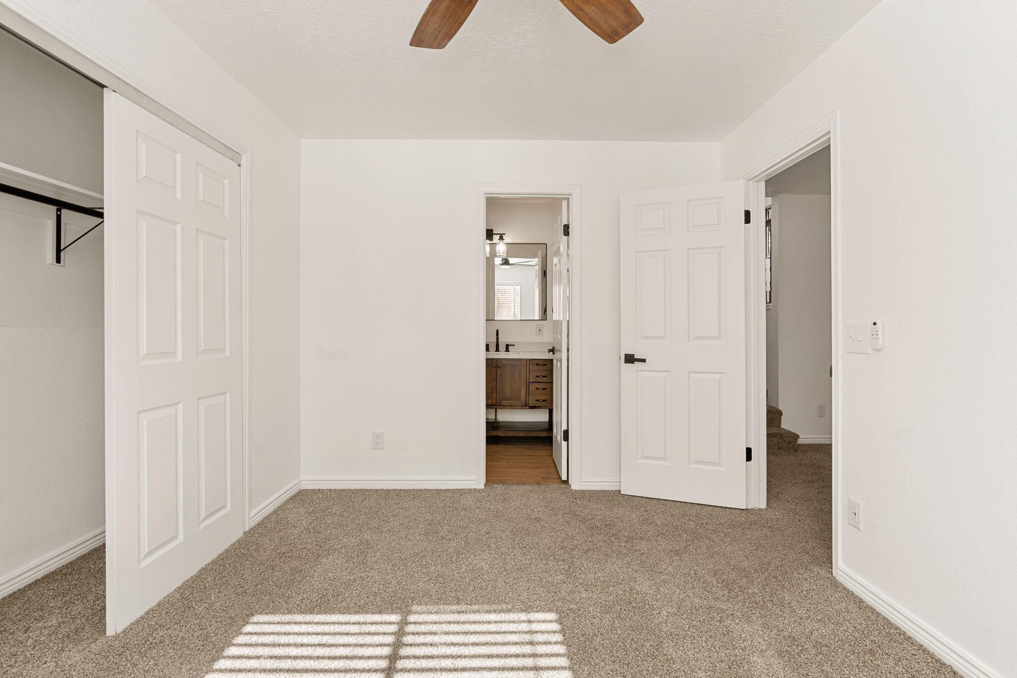 FLEETWOOD SQUARE CONDOS - Residential