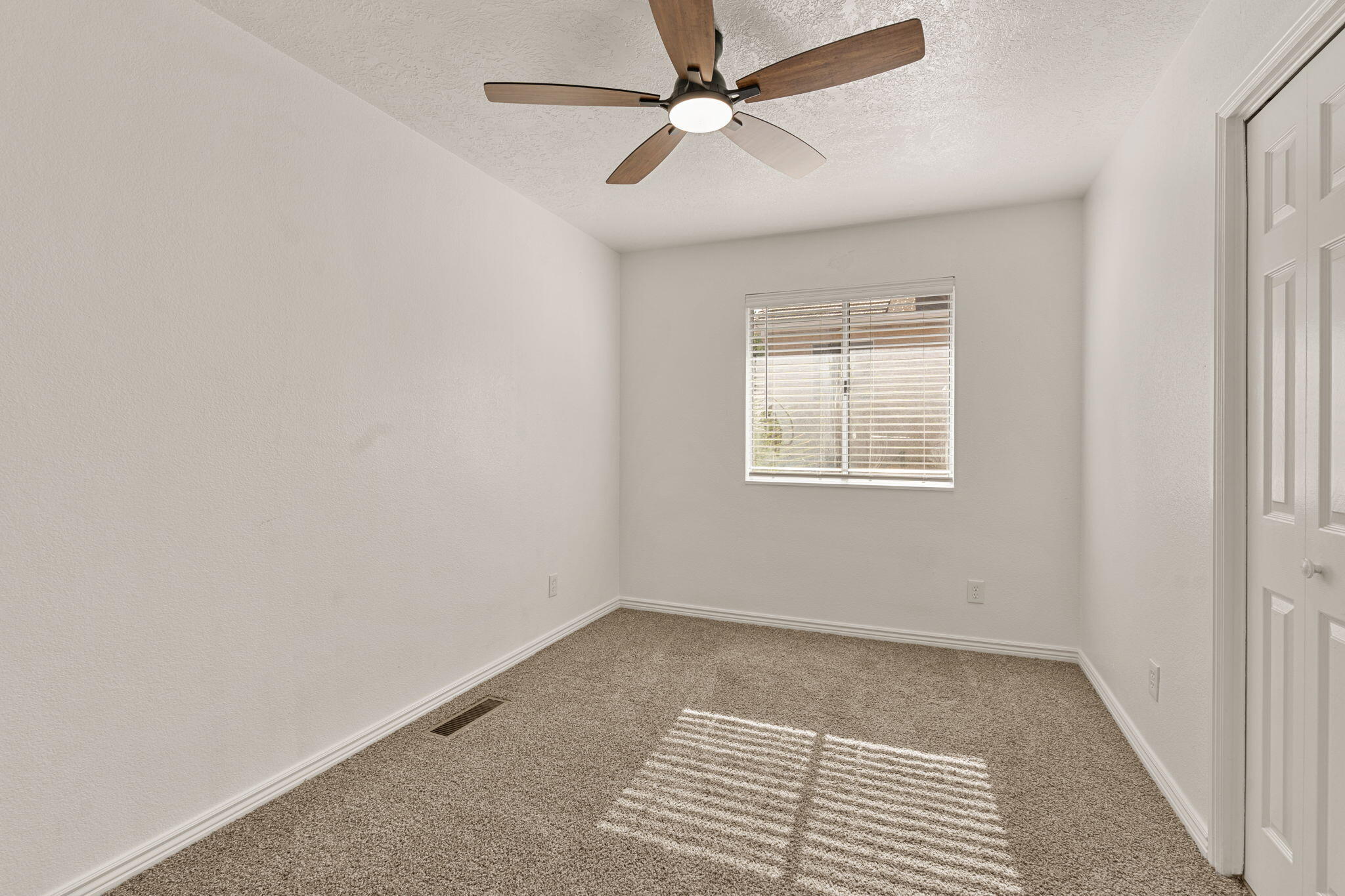 FLEETWOOD SQUARE CONDOS - Residential
