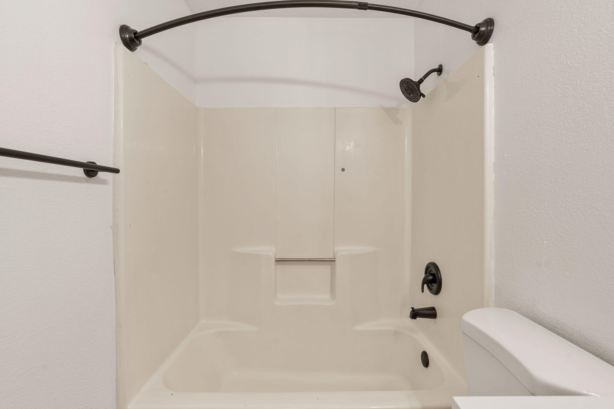 FLEETWOOD SQUARE CONDOS - Residential