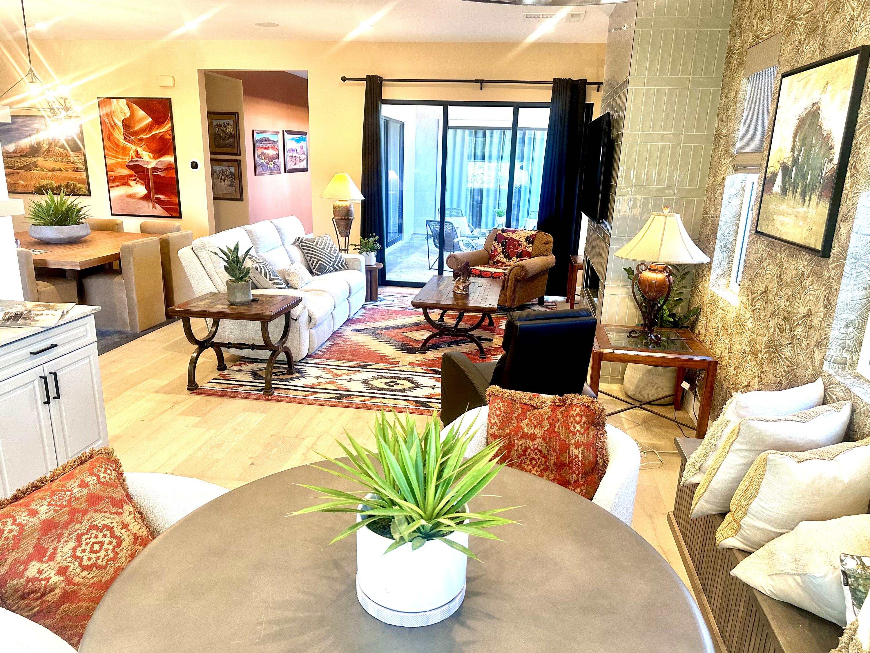 DESERT COLOR REGENCY - Residential