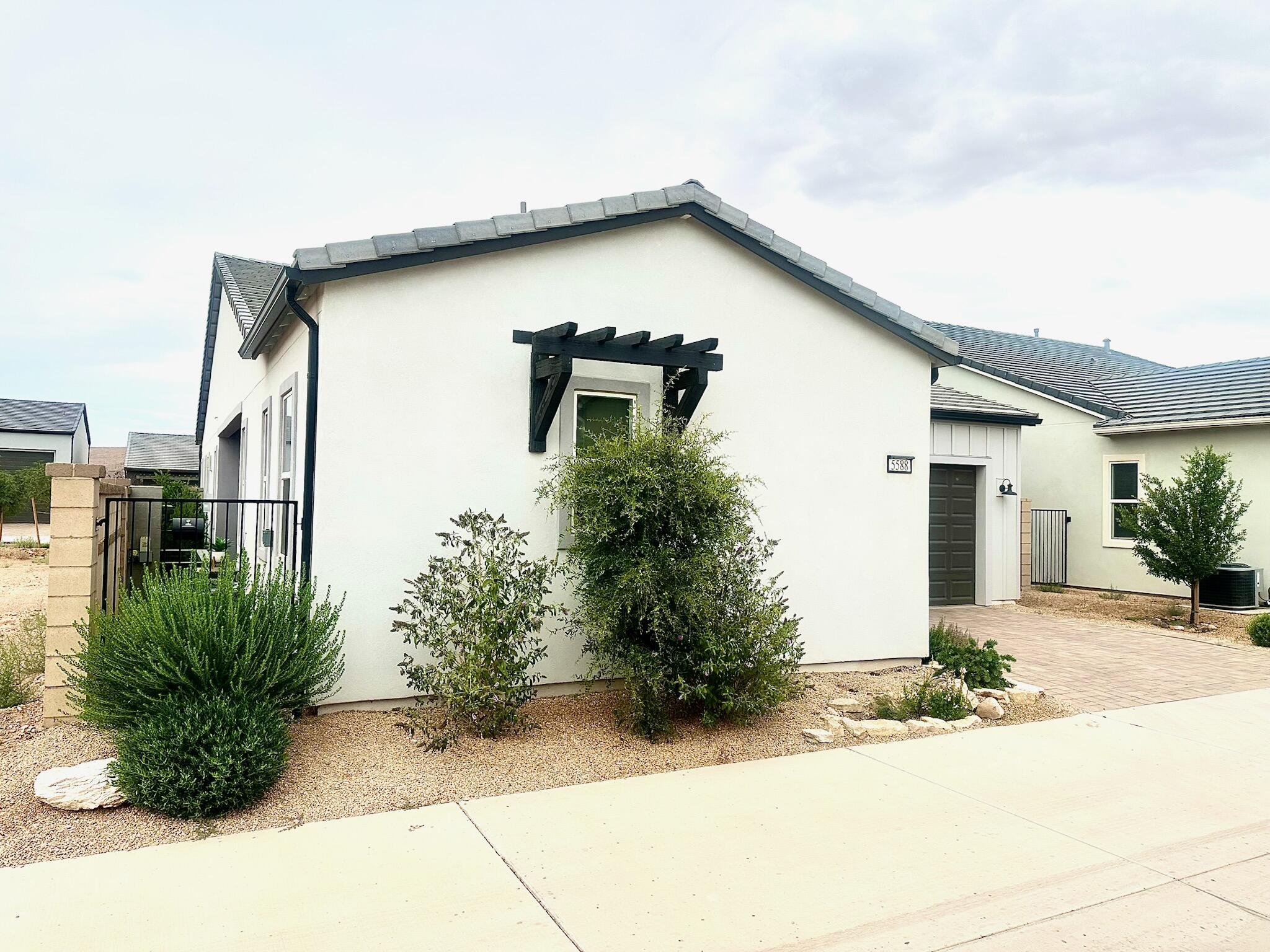 DESERT COLOR REGENCY - Residential