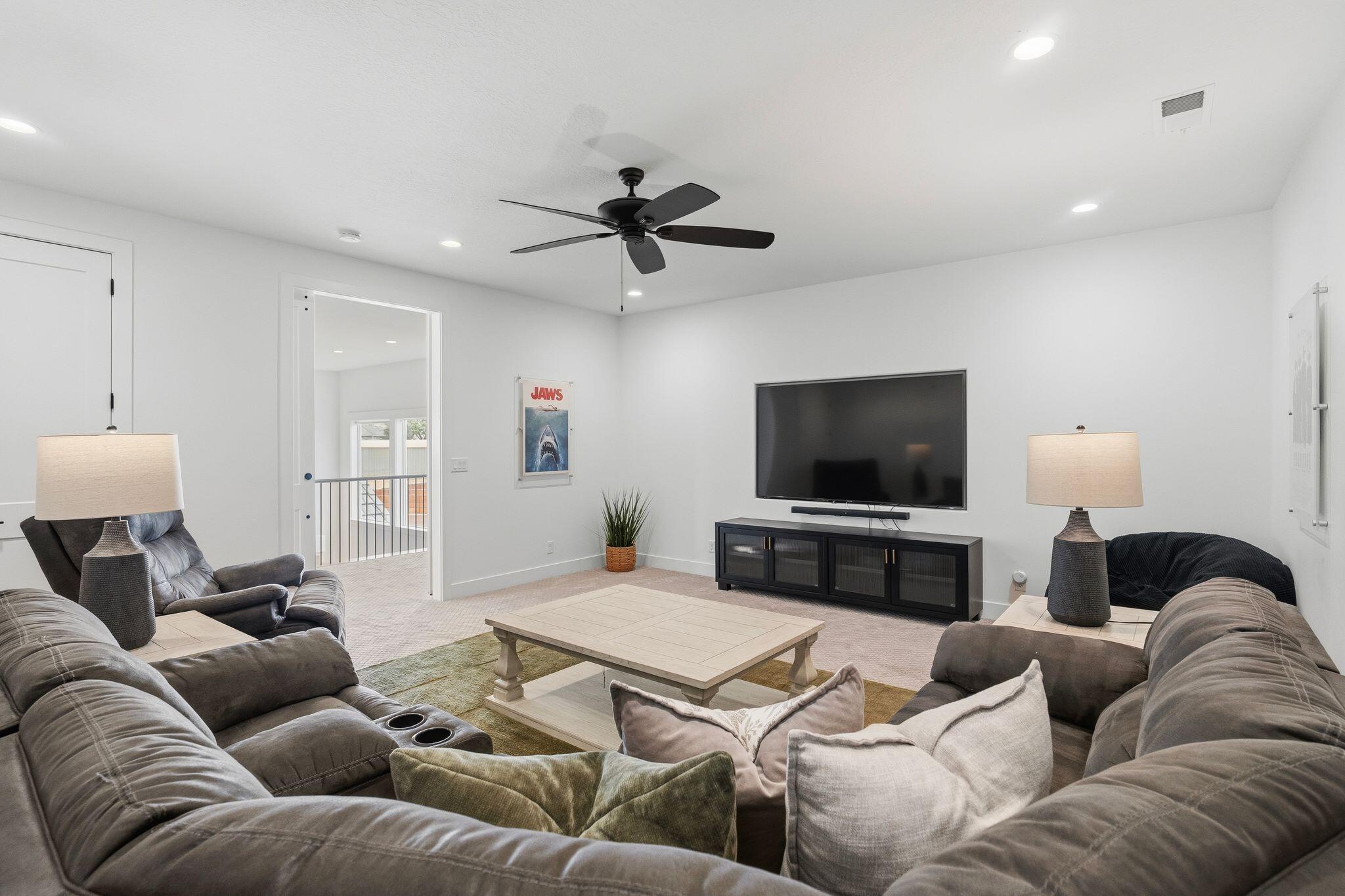 FIELDSTONE - Residential