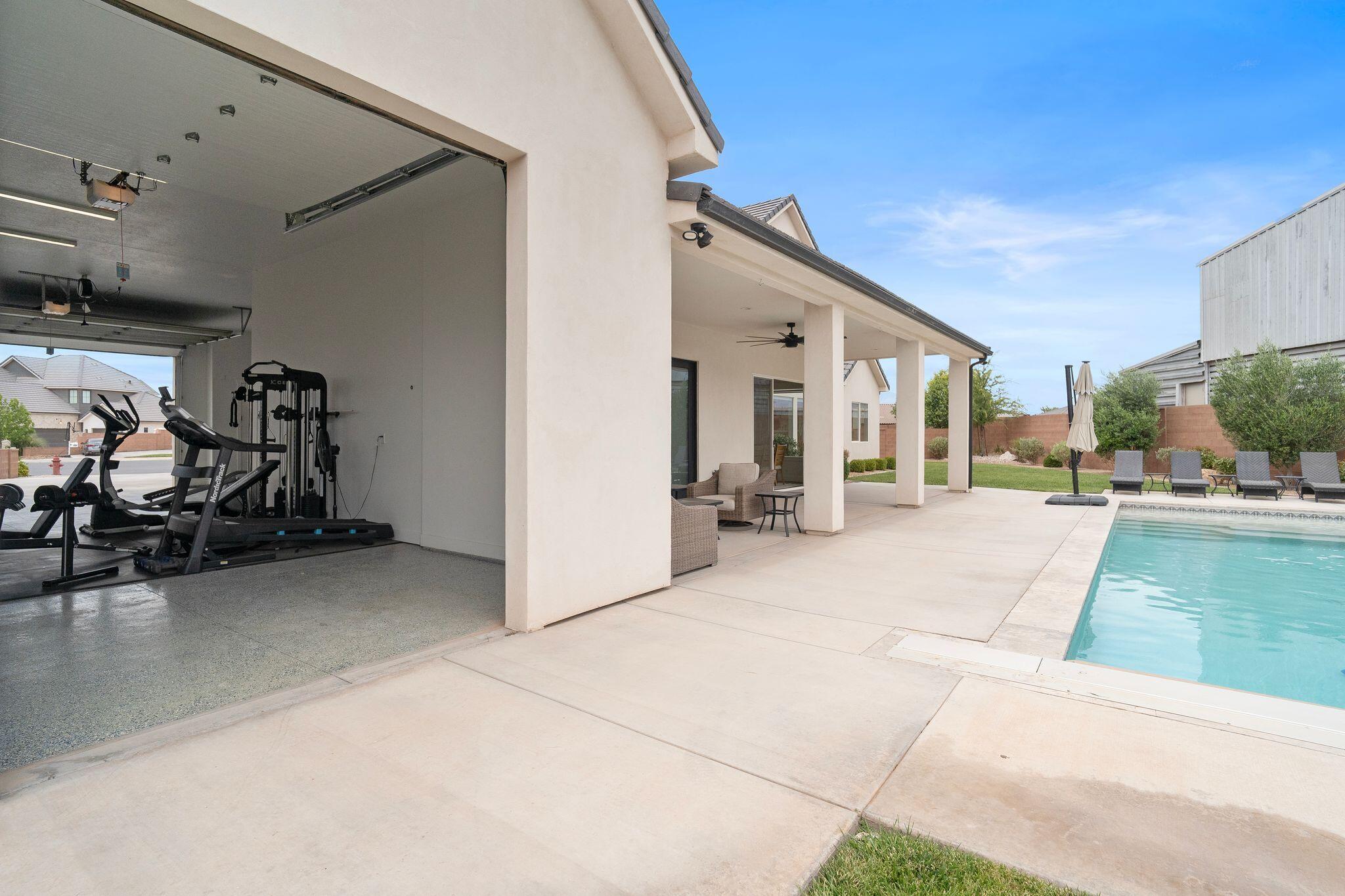 FIELDSTONE - Residential