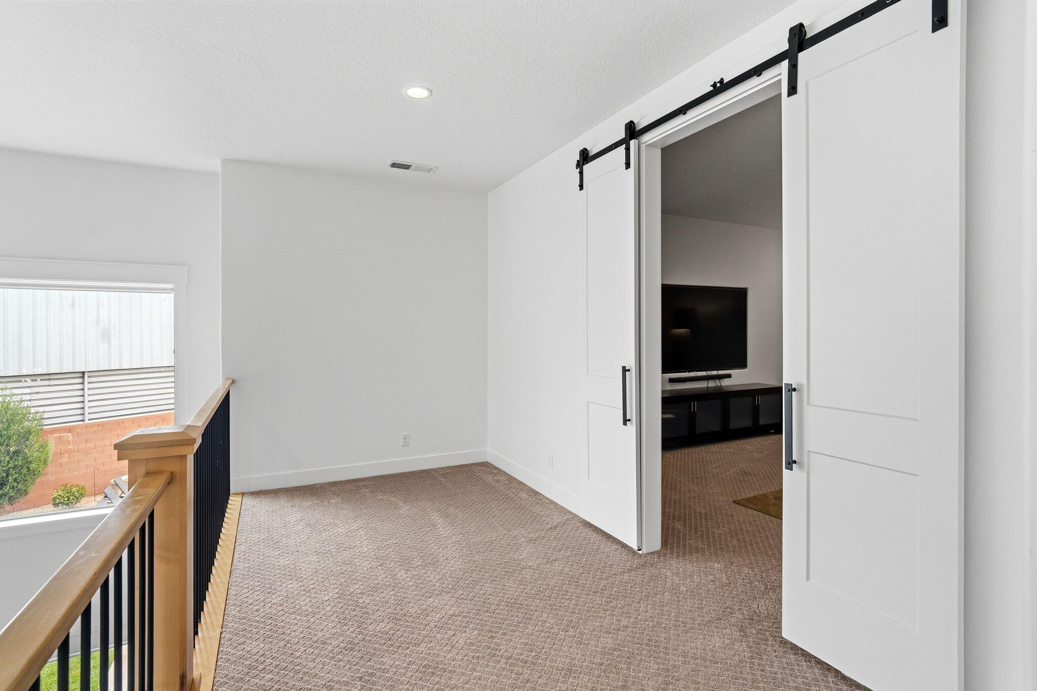 FIELDSTONE - Residential