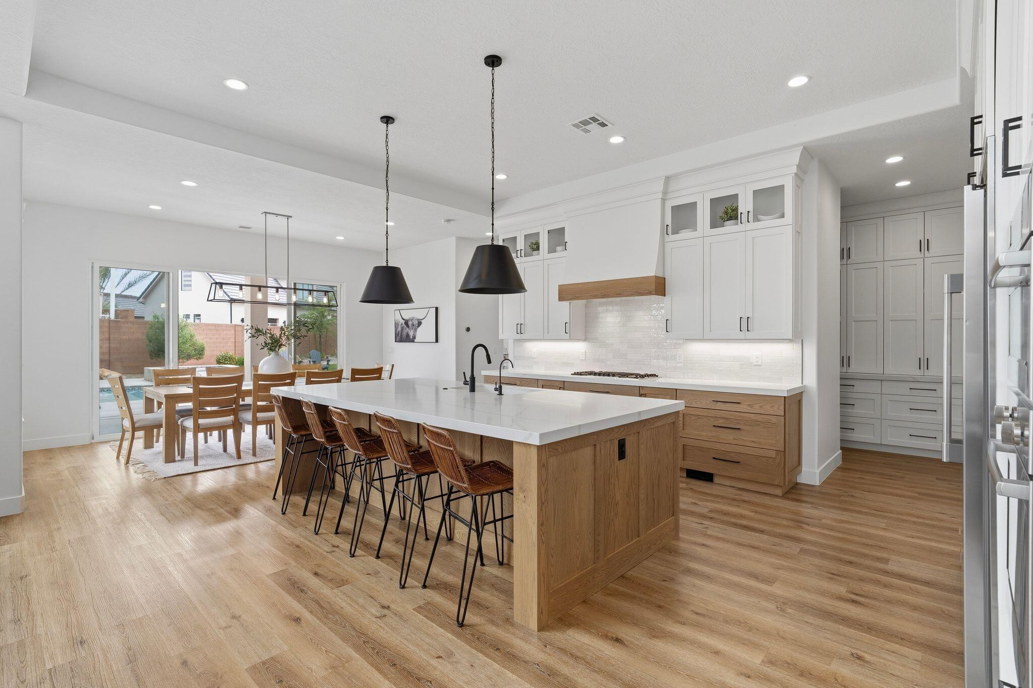 FIELDSTONE - Residential