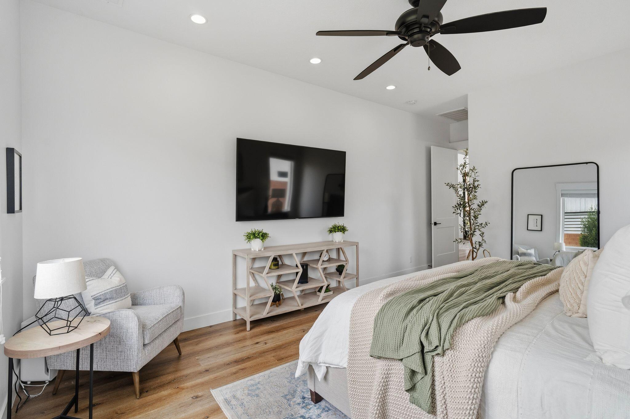 FIELDSTONE - Residential