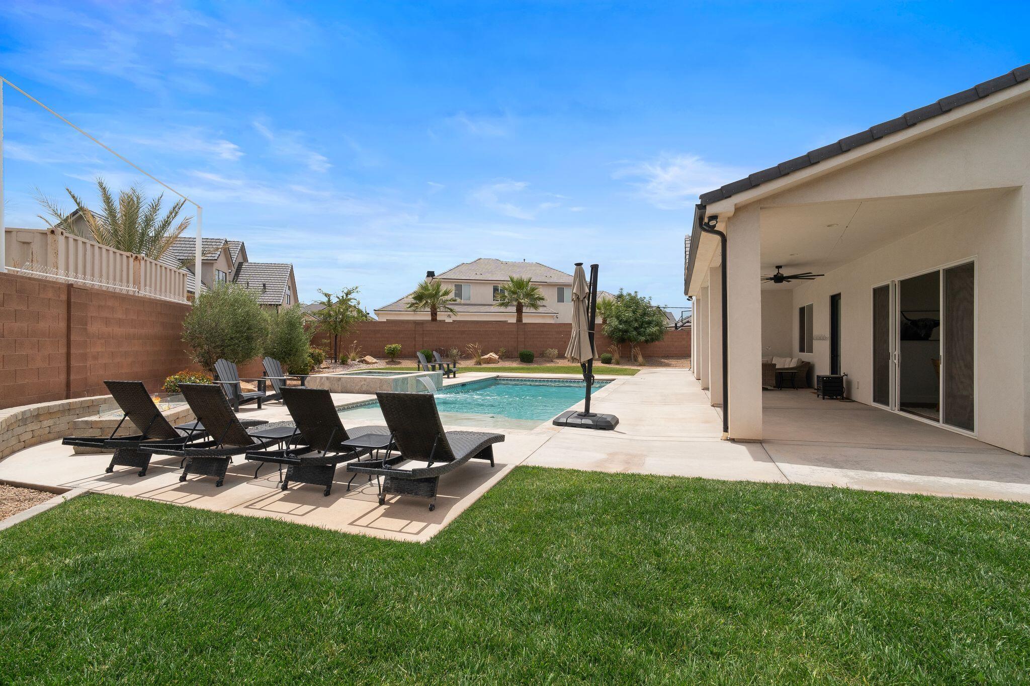 FIELDSTONE - Residential
