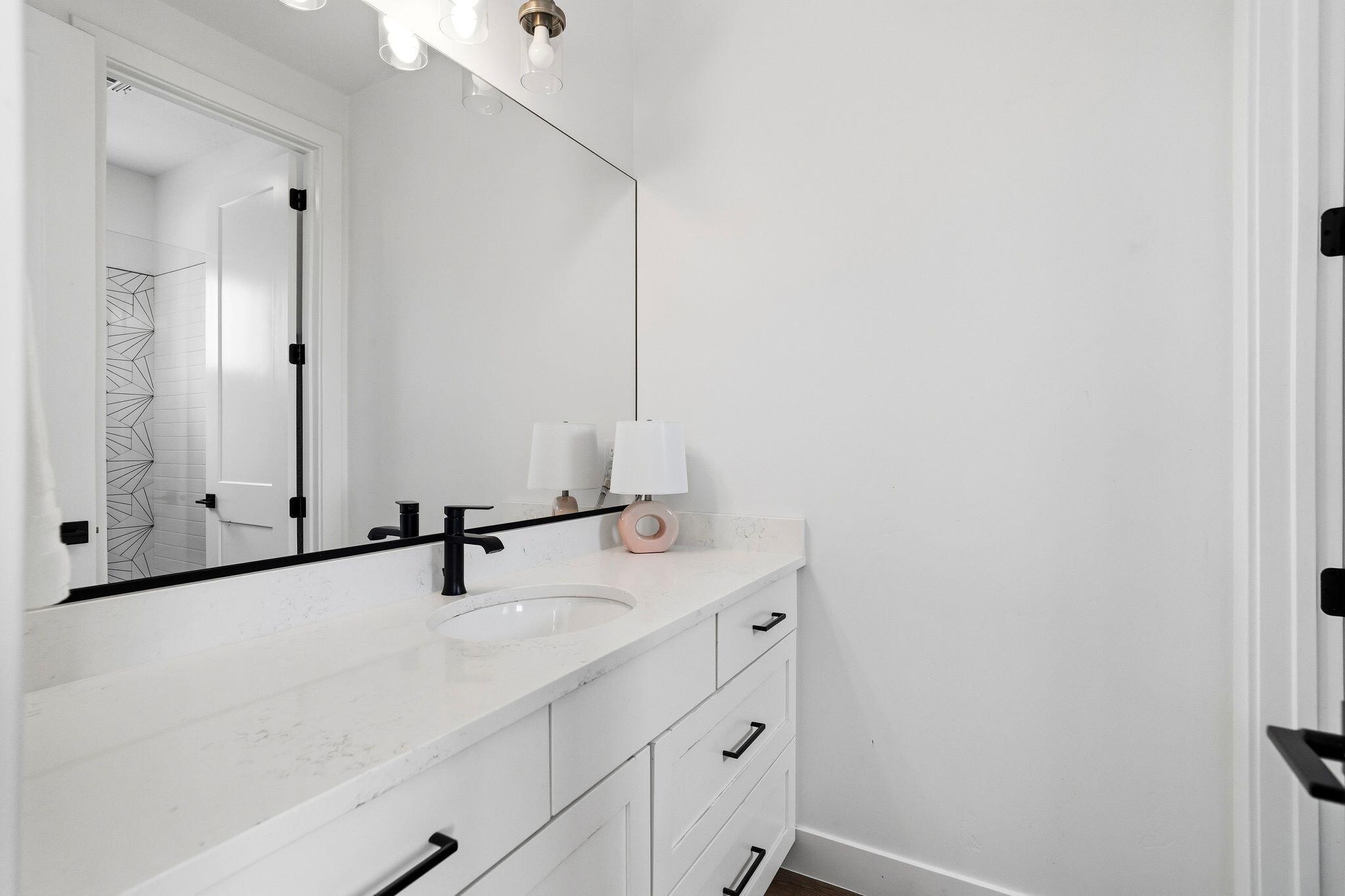 FIELDSTONE - Residential