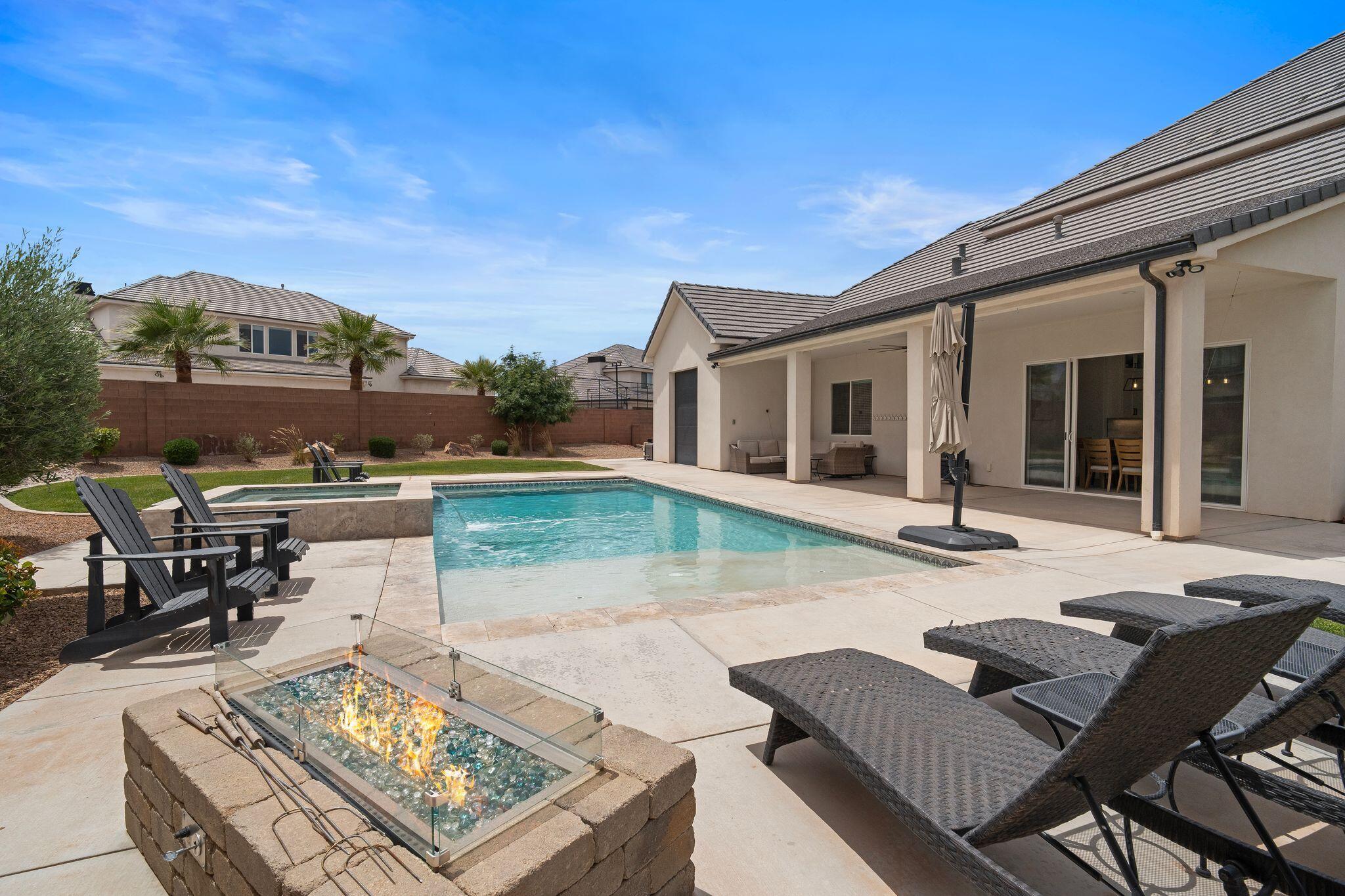 FIELDSTONE - Residential
