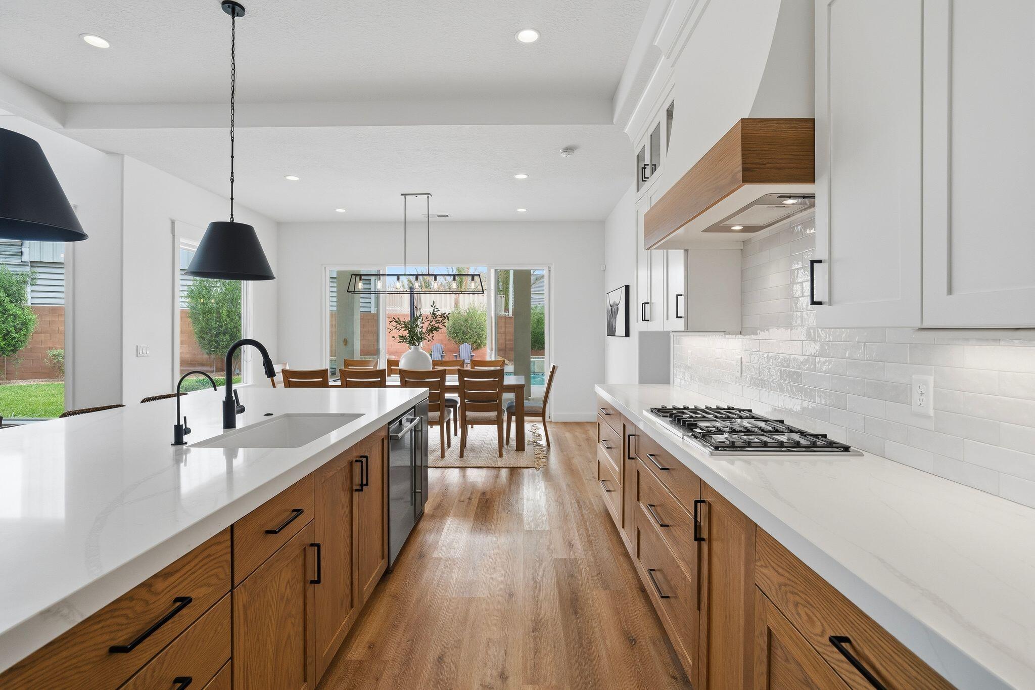 FIELDSTONE - Residential