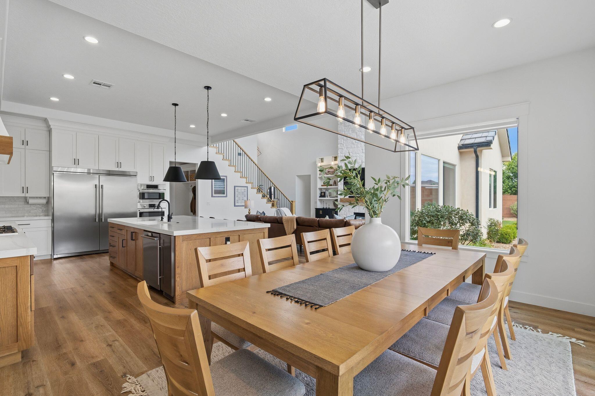 FIELDSTONE - Residential