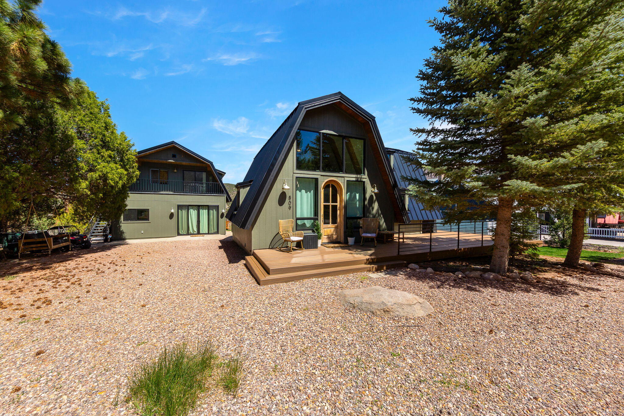 MOUNTAIN VIEW ESTATES - Residential