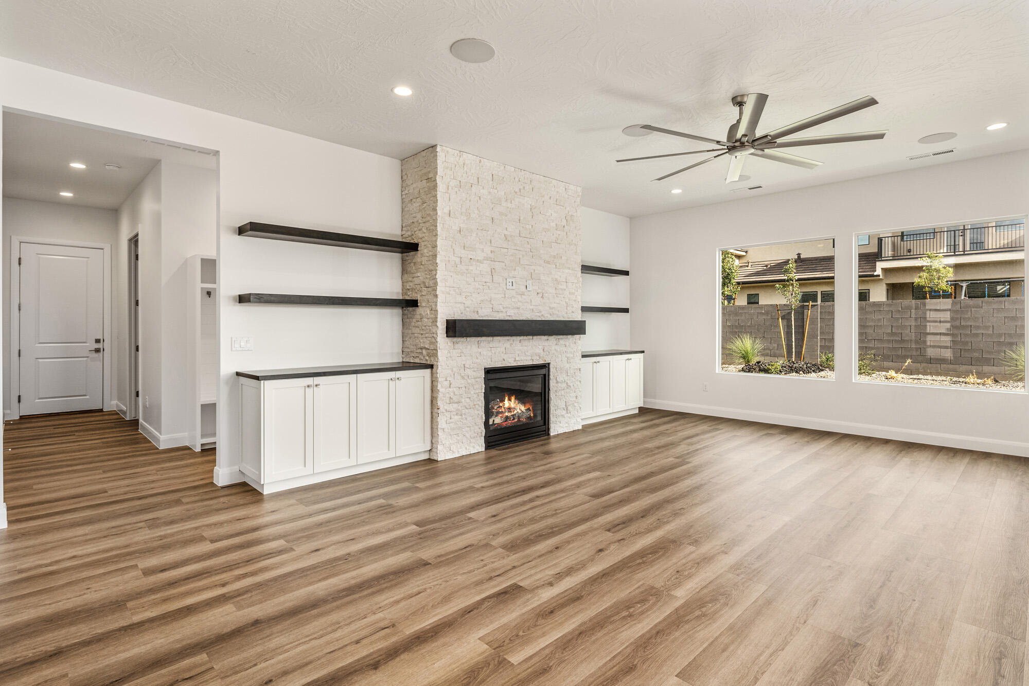 FRANKLIN FIELDS - Residential